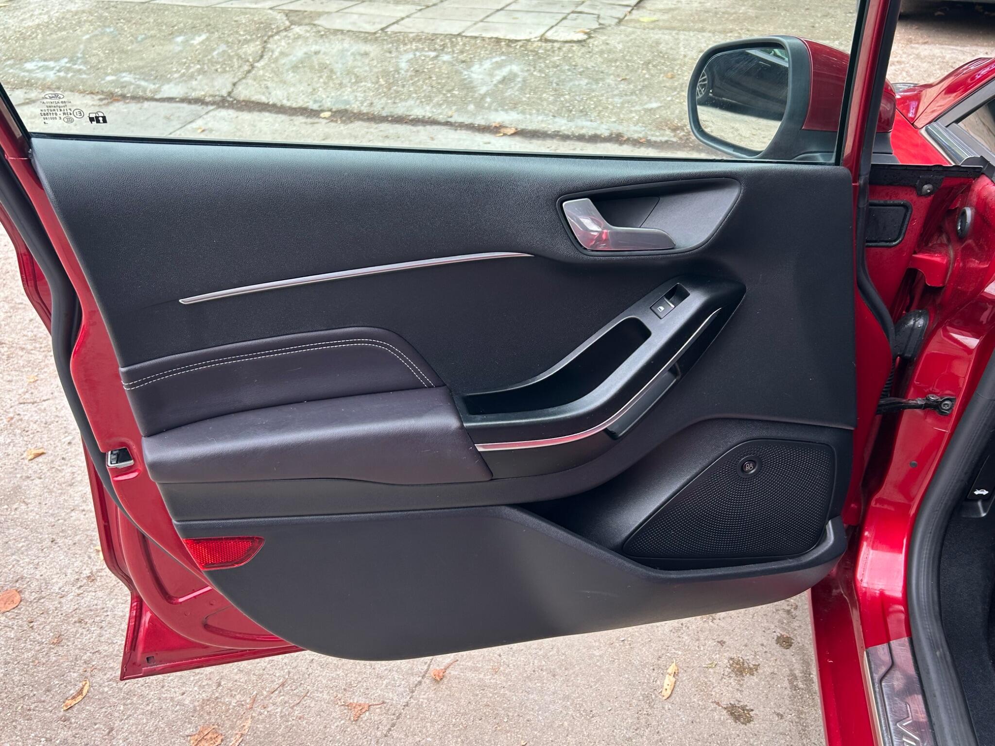 Ford Fiesta view 34