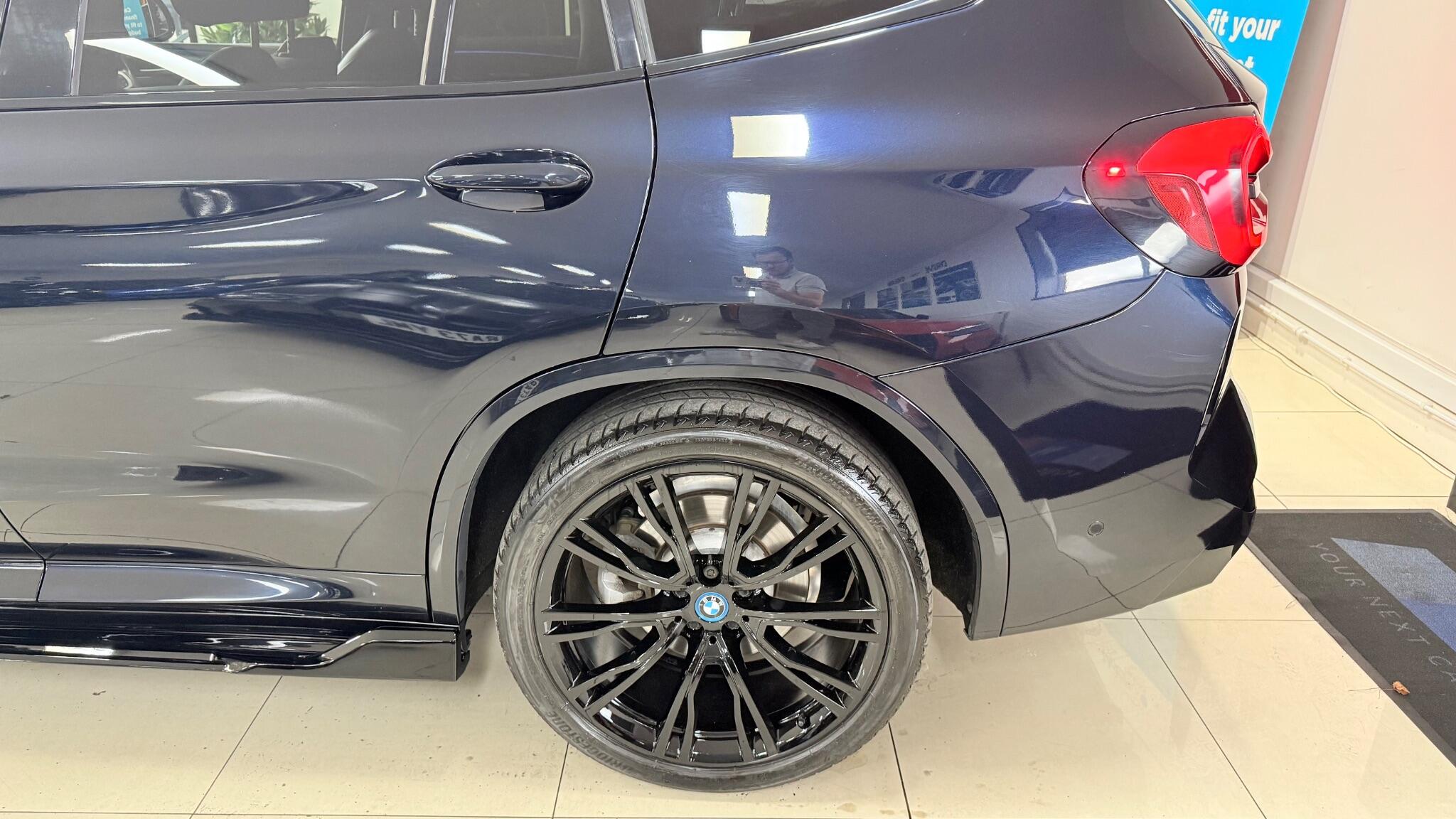 BMW X3 view 45