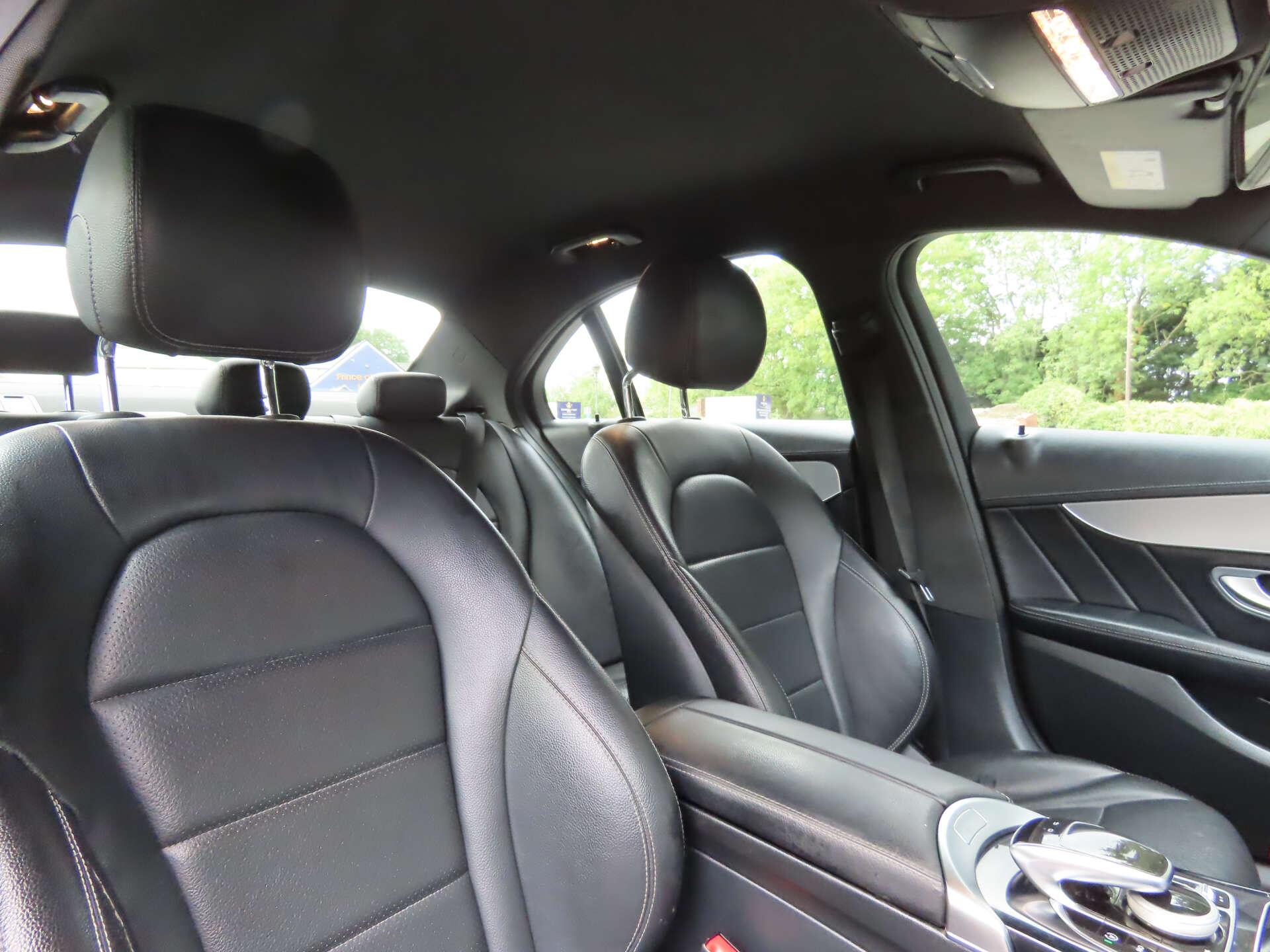 Mercedes-Benz C-Class view 8