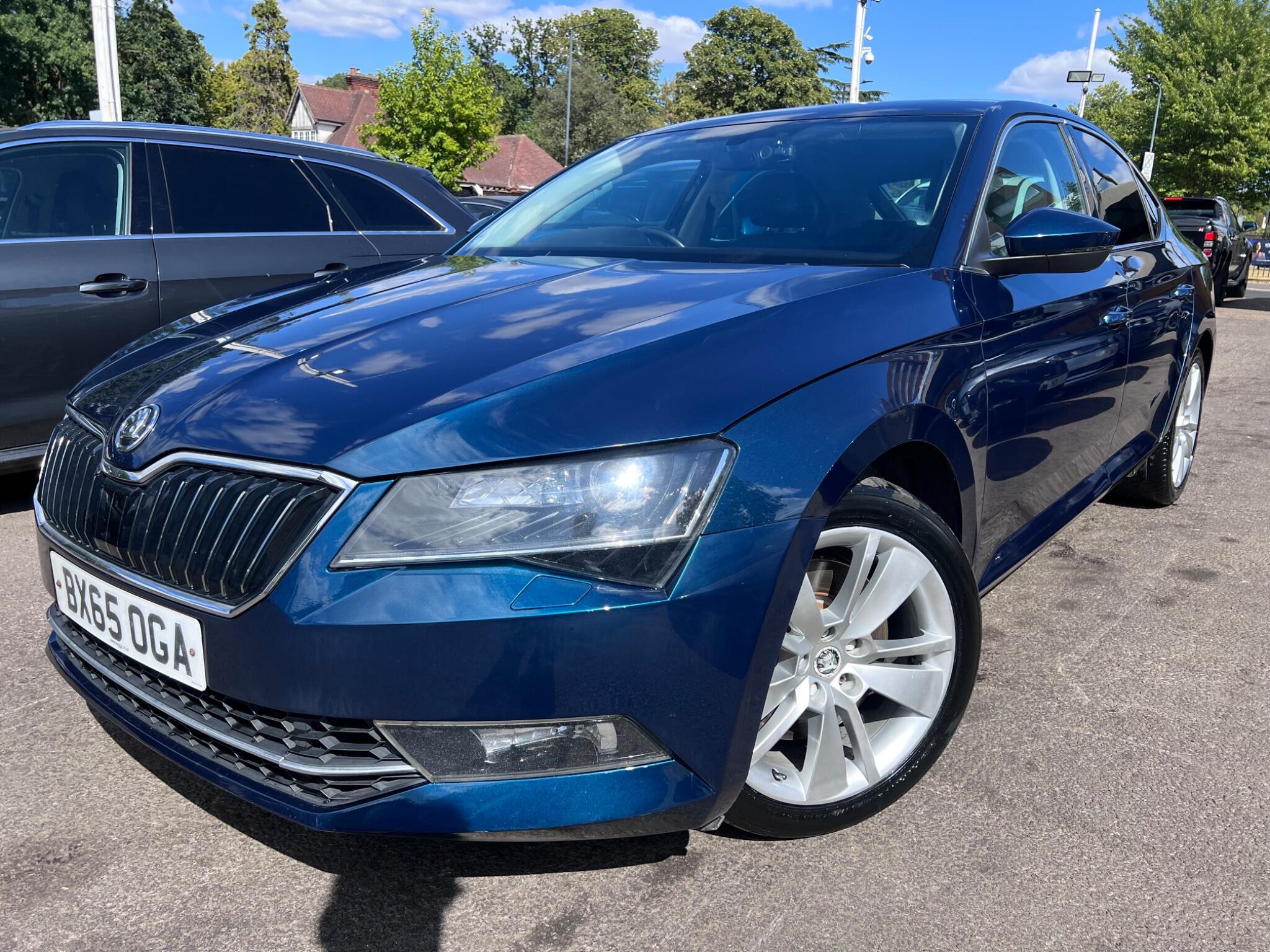 Skoda Superb view 7