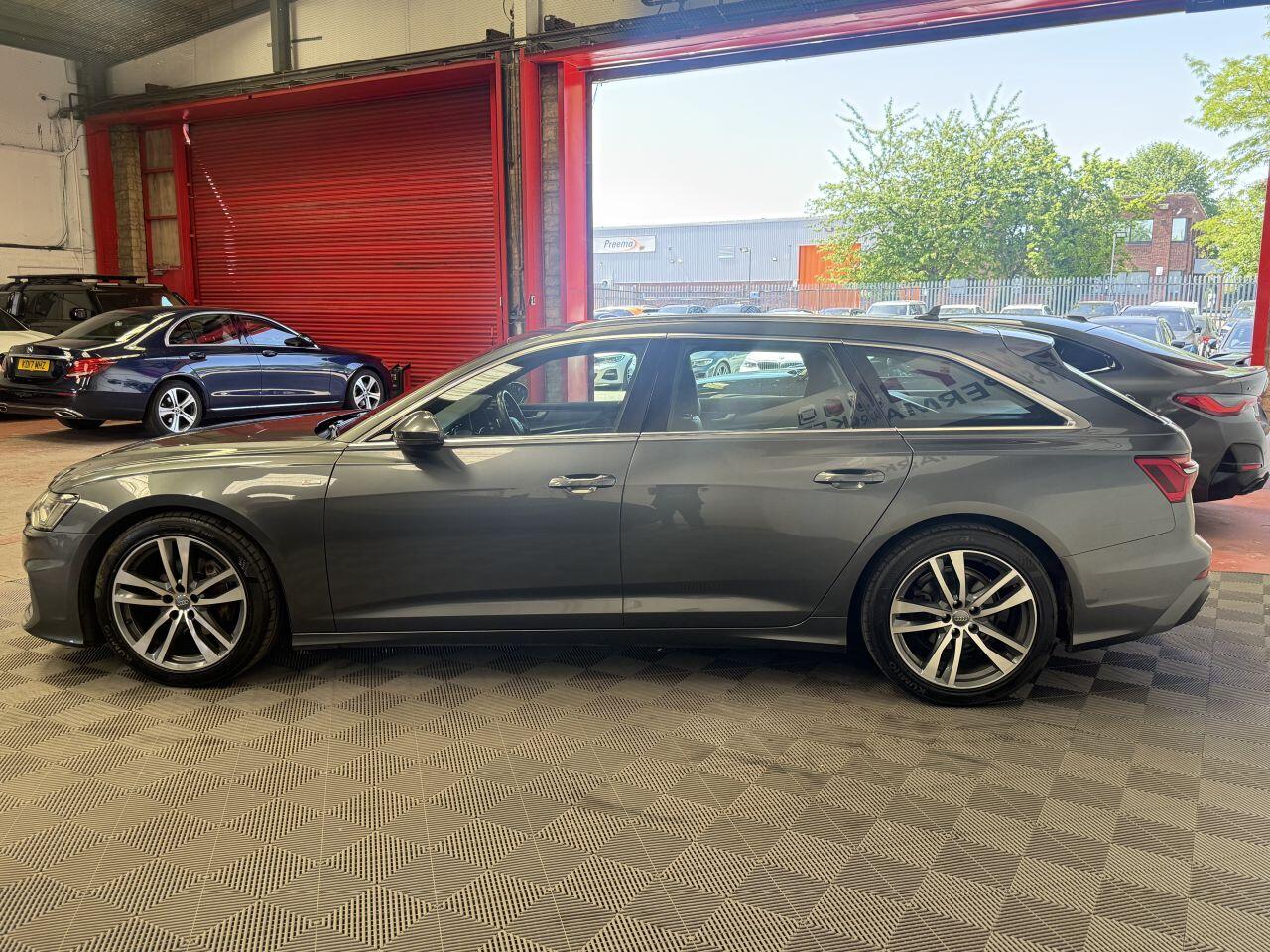 Audi A6 Avant view 6