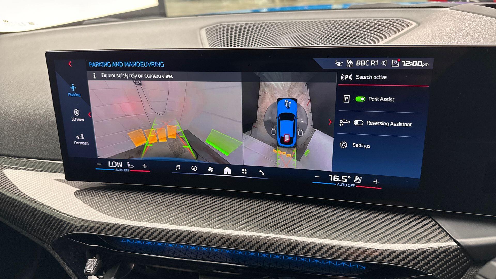 BMW i4 view 32