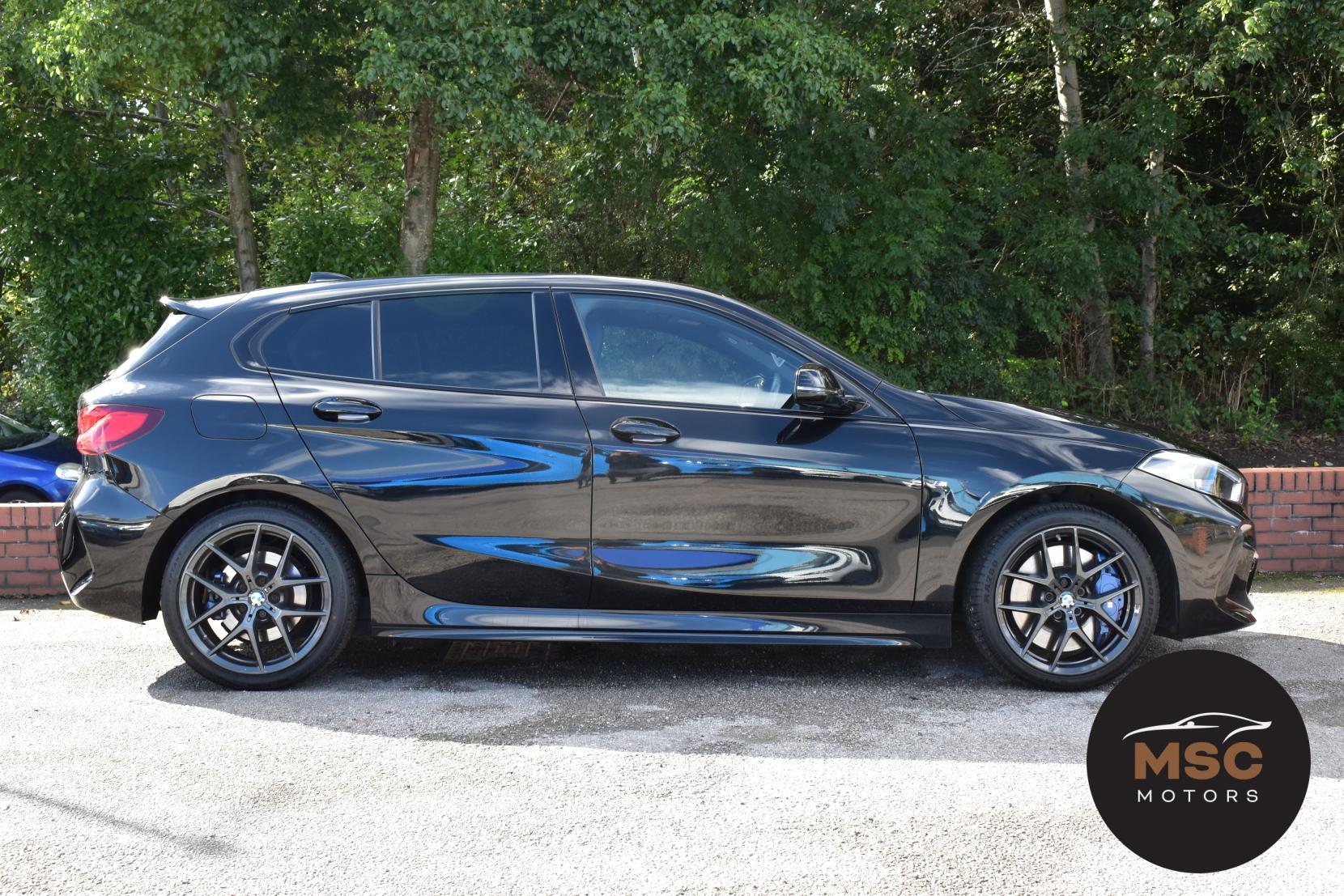 BMW 1 Series view 22