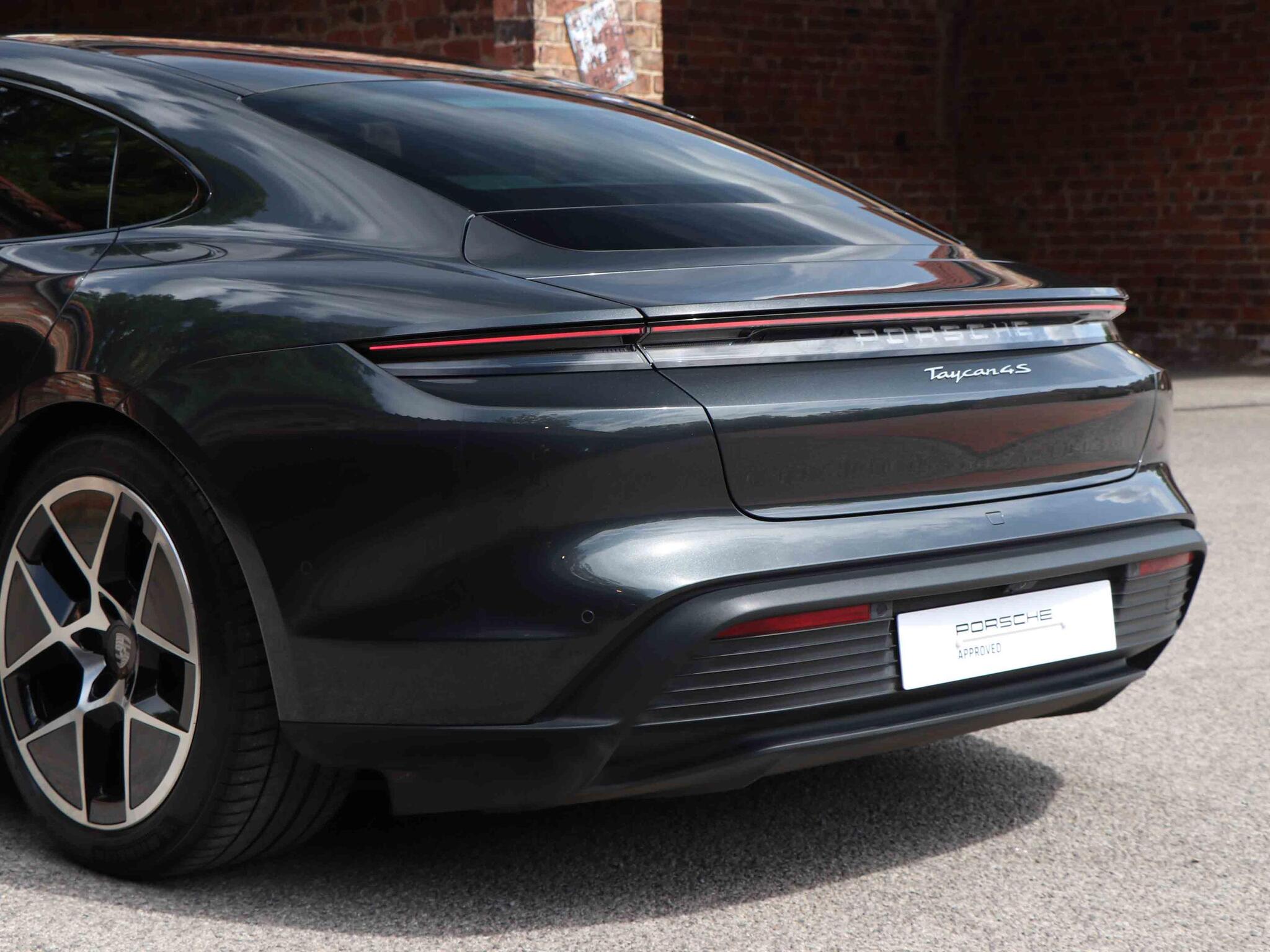 Porsche Taycan view 12