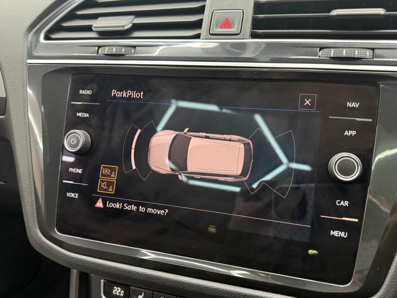Volkswagen Tiguan view 26