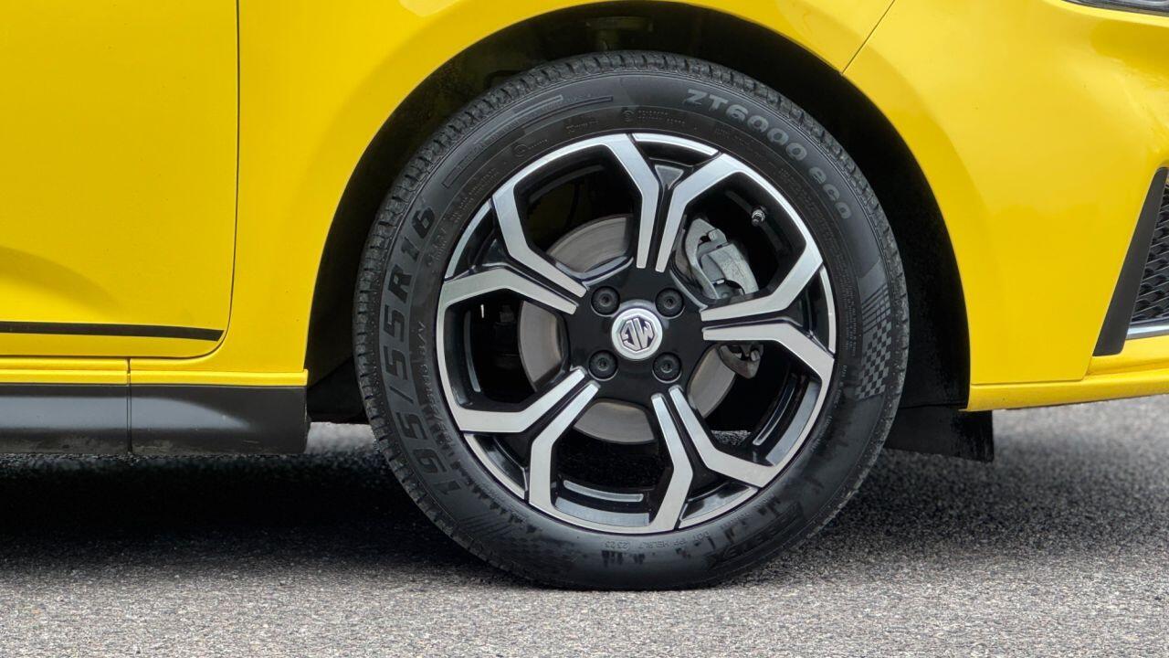 MG MG3 view 34