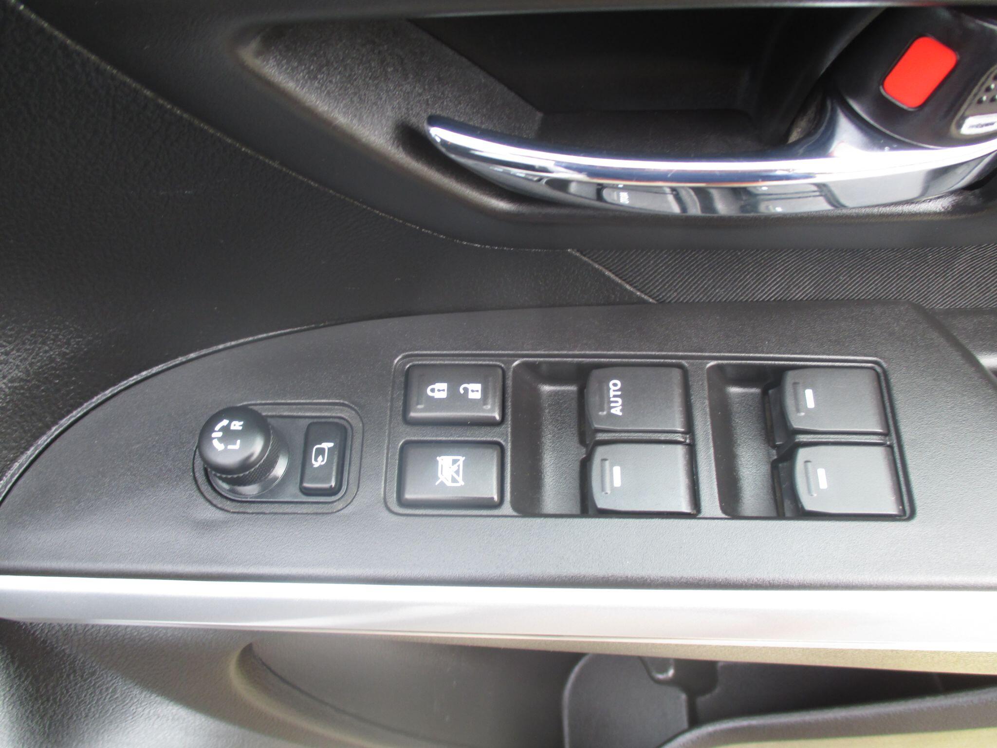 Suzuki SX4 S-Cross view 34
