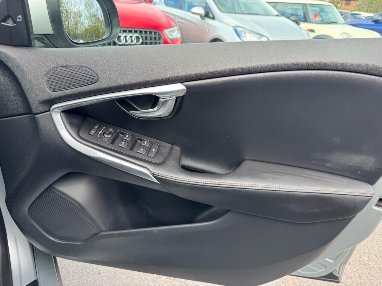 Volvo V40 view 65