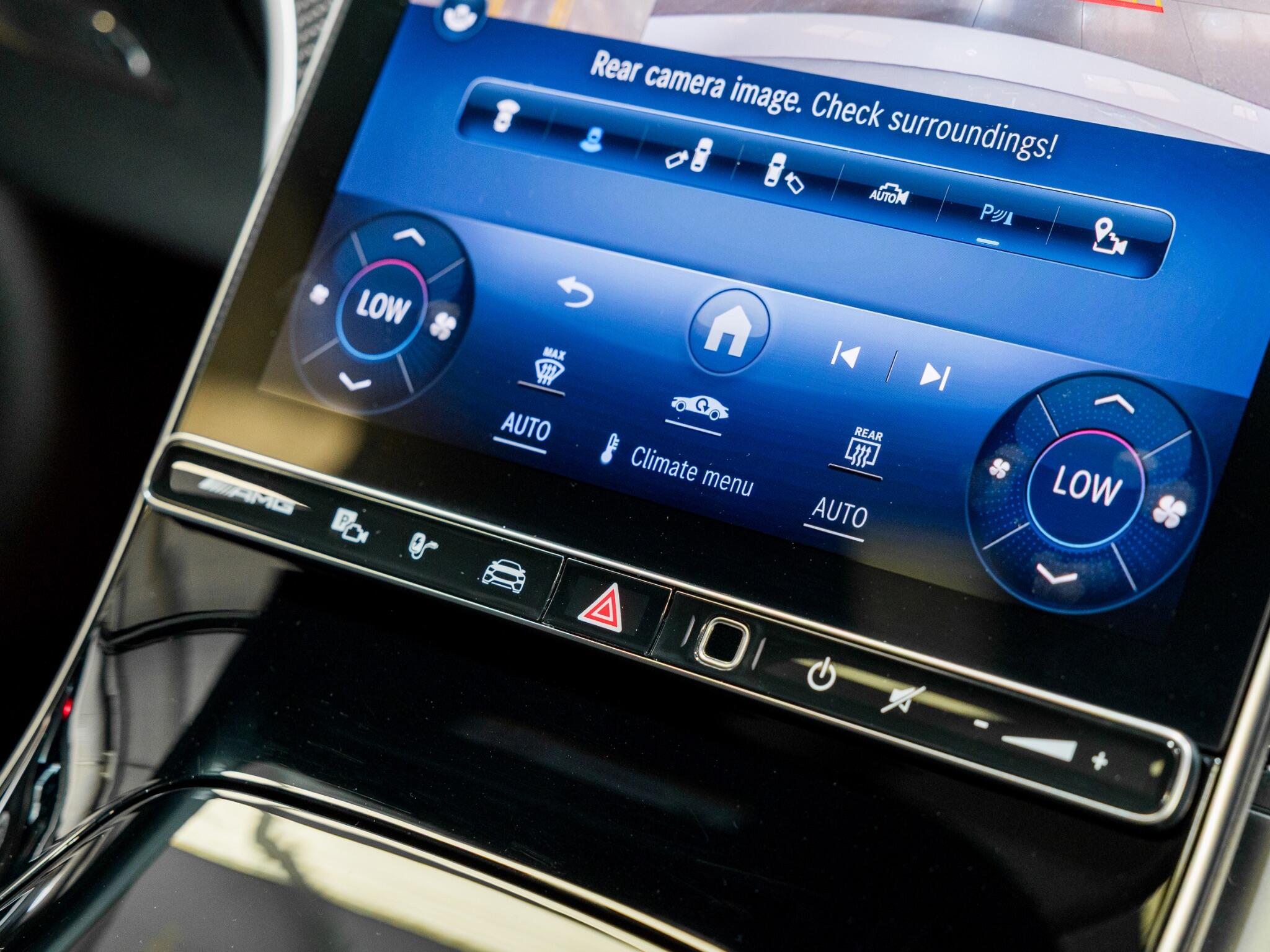 Mercedes-Benz C Class view 33