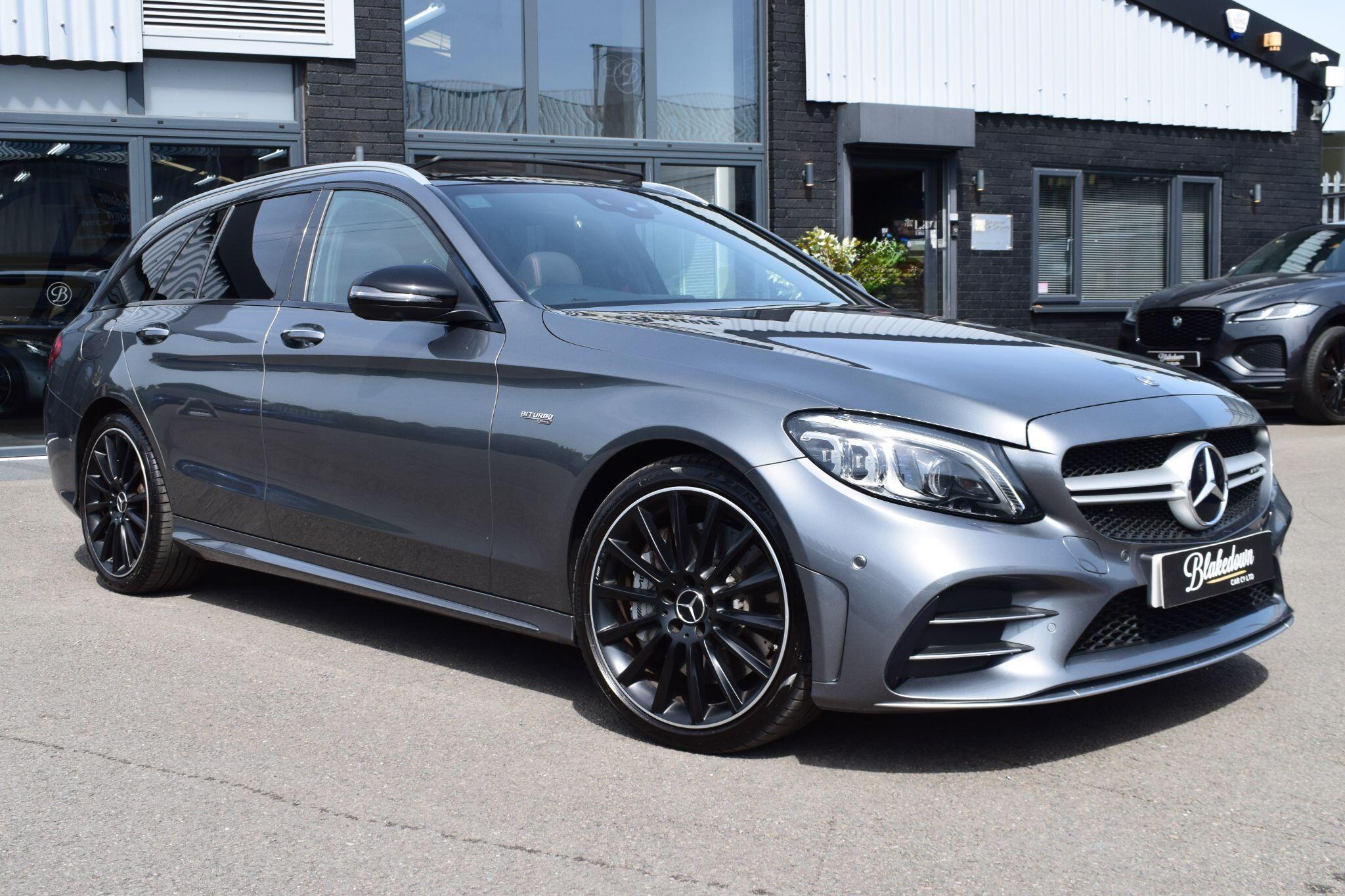 Mercedes-Benz C-Class view 3