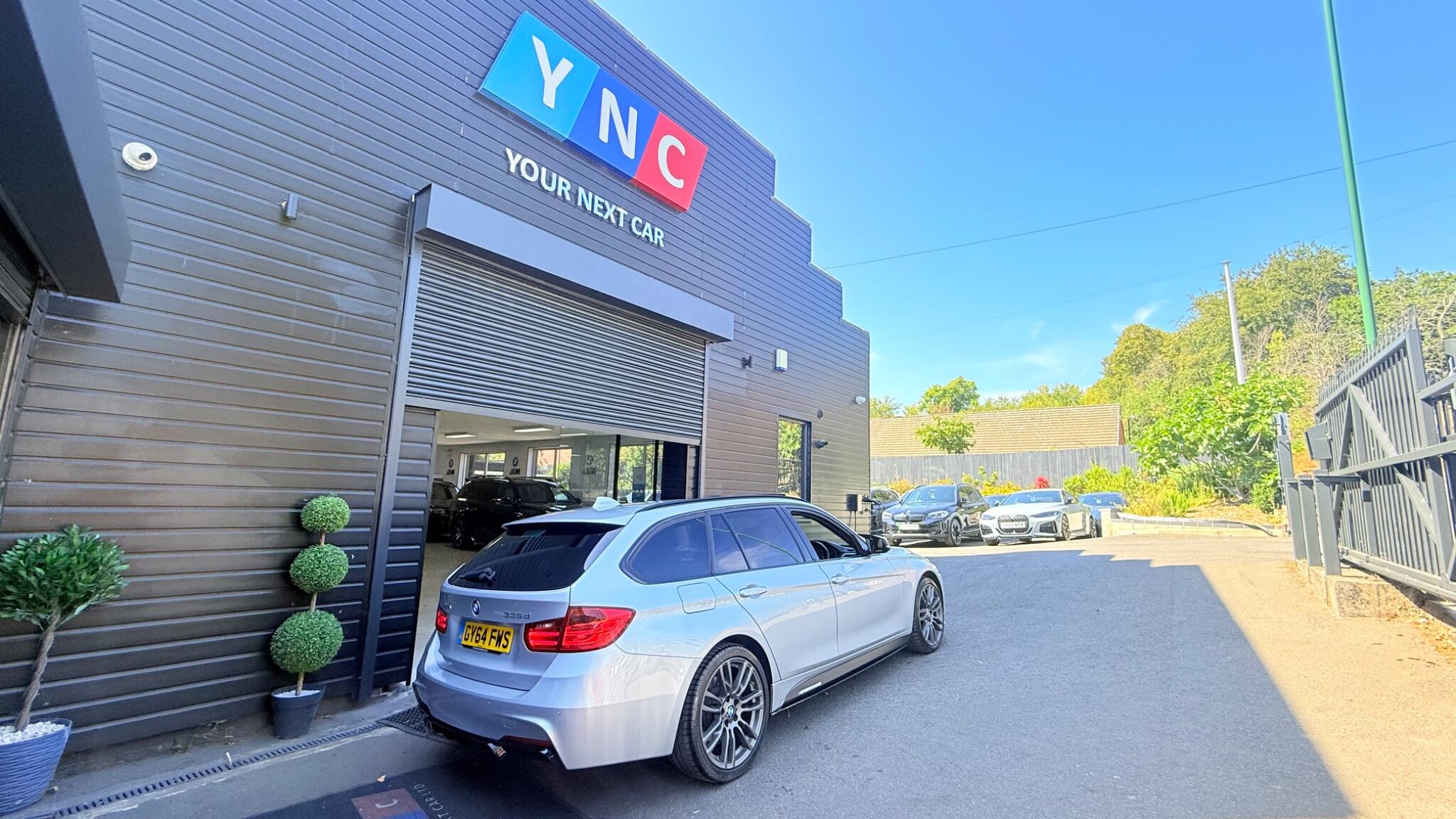 BMW 3 Series view 11