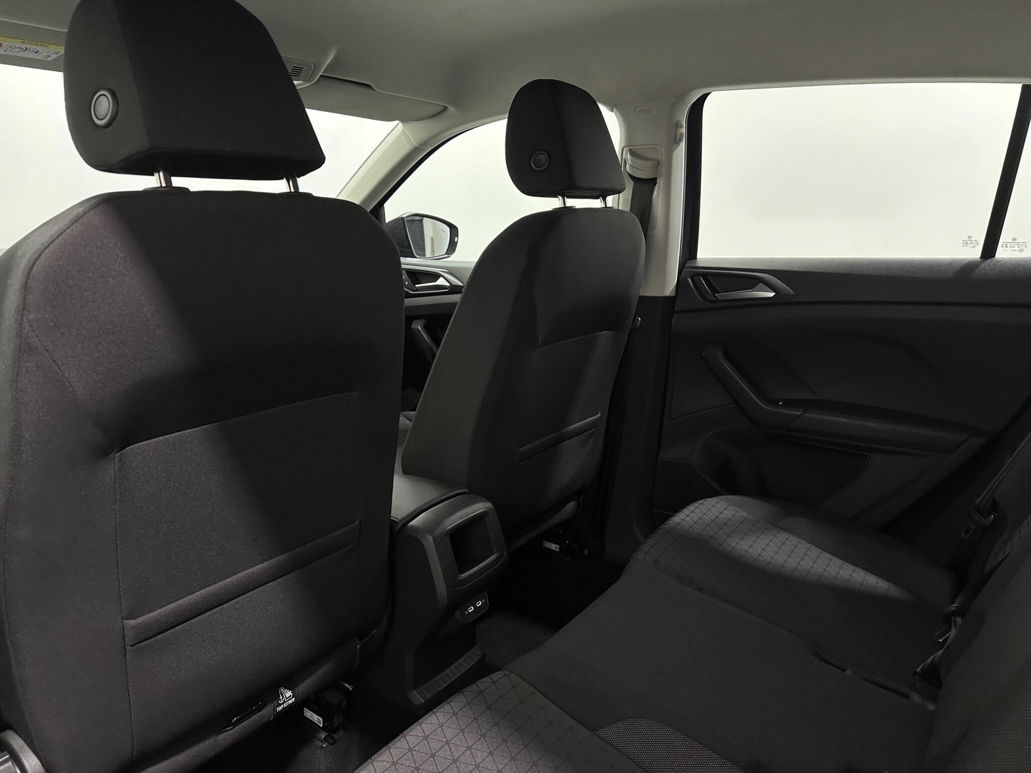Volkswagen T-Cross view 35