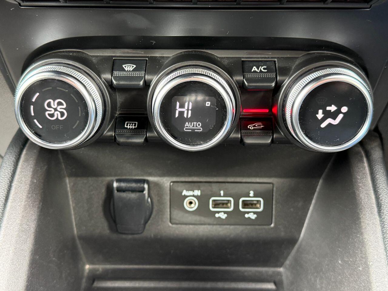 Renault Clio view 21