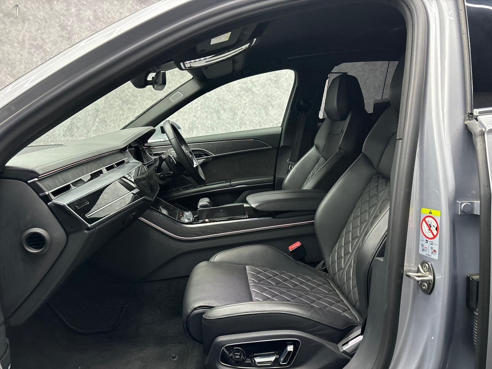Audi A8 view 7