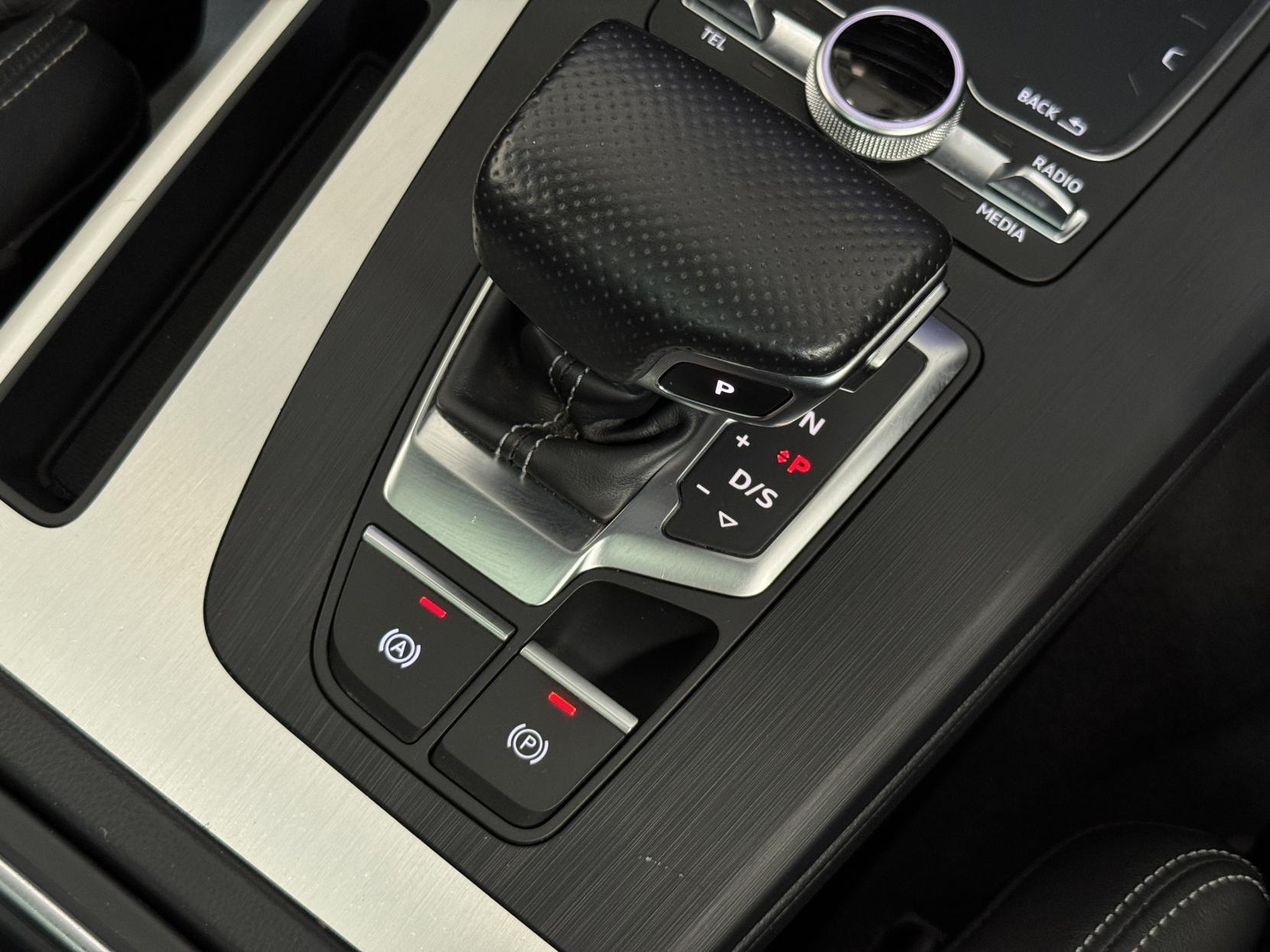 Audi Q5 view 36