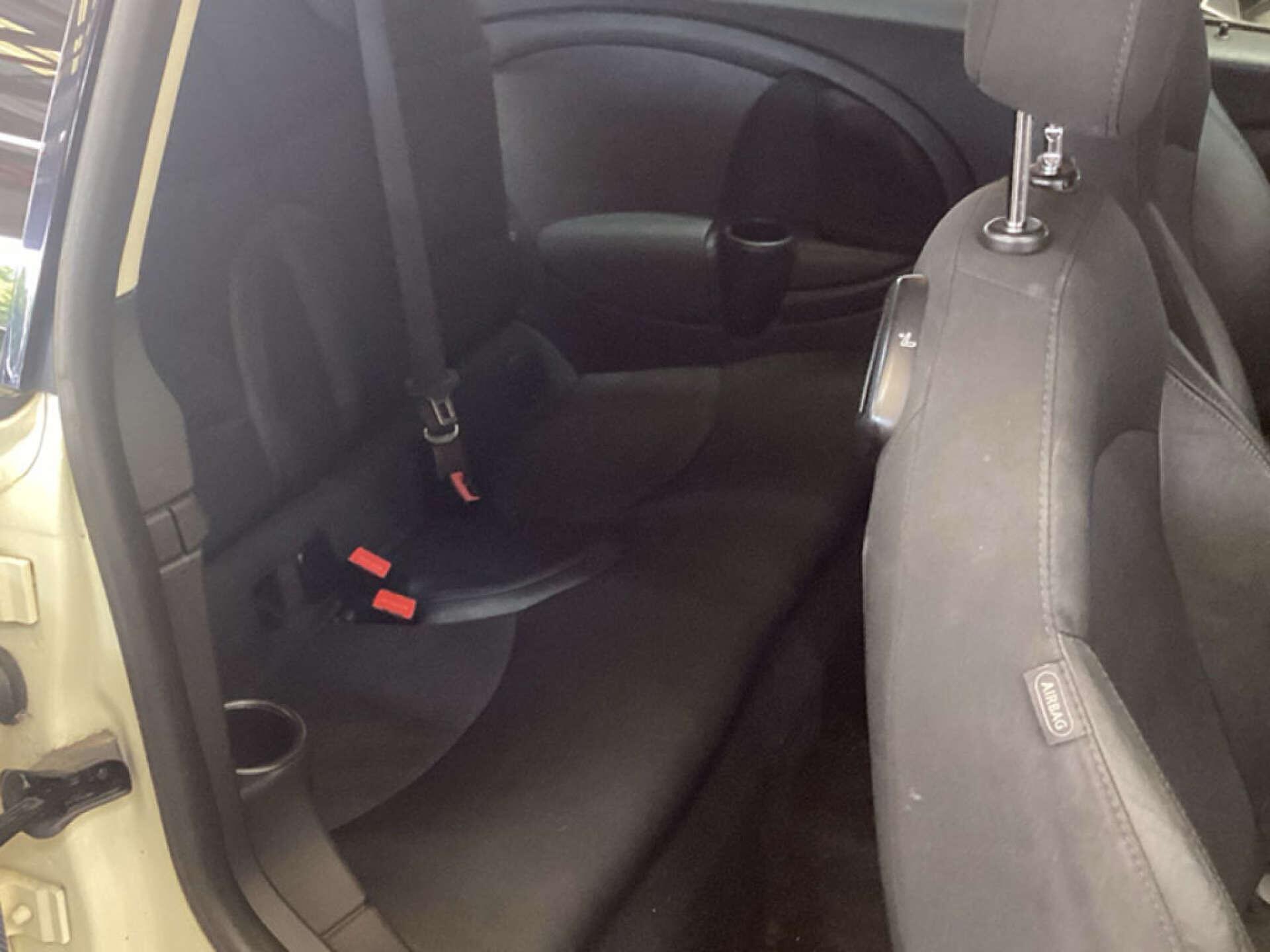 MINI Clubman view 4
