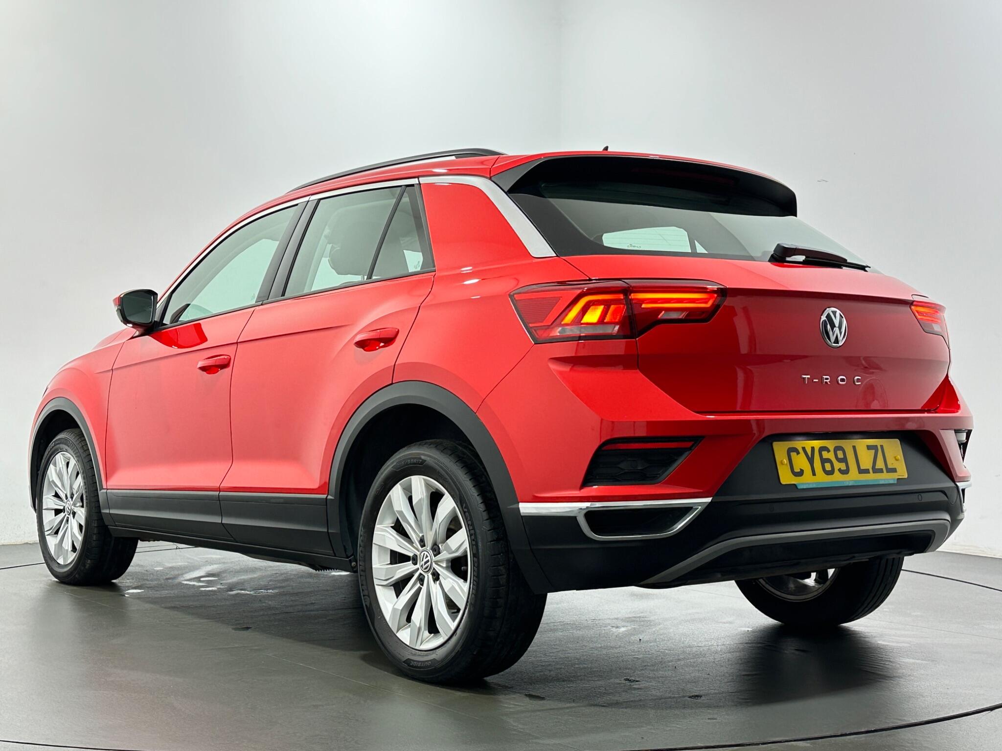 Volkswagen T-Roc view 46