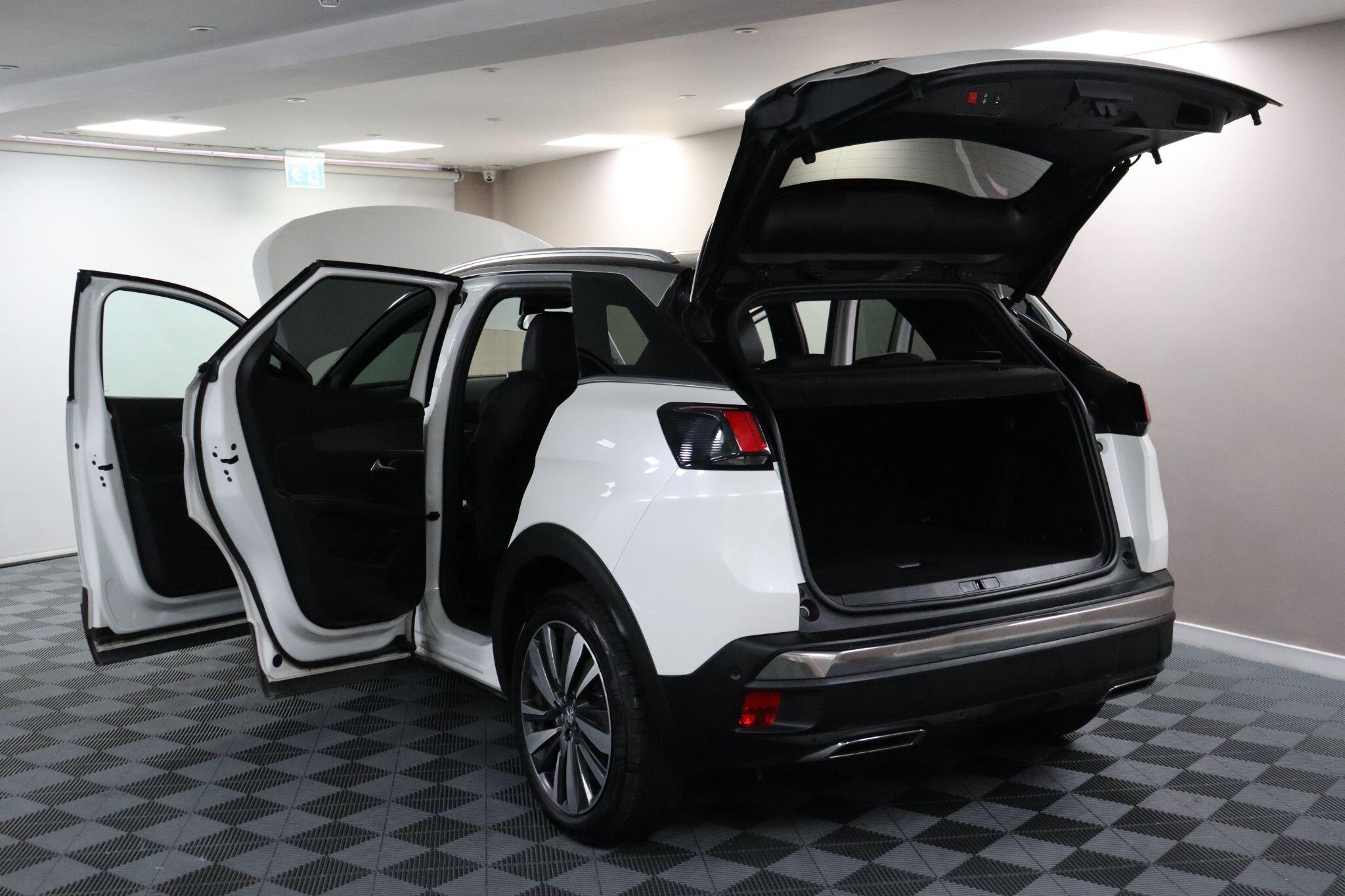 Peugeot 3008 view 21