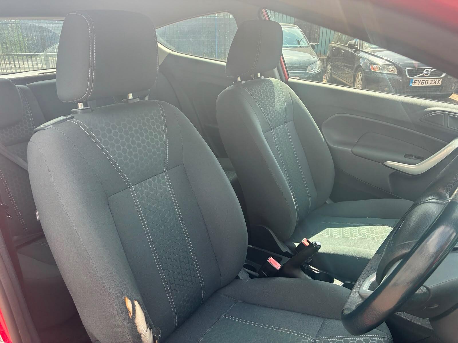 Ford Fiesta view 15