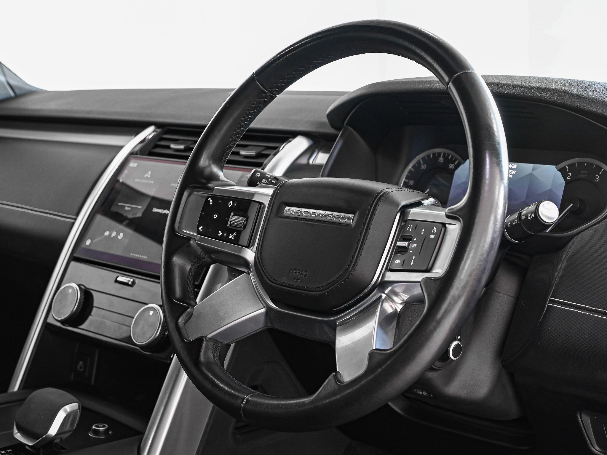 Land Rover Discovery view 8