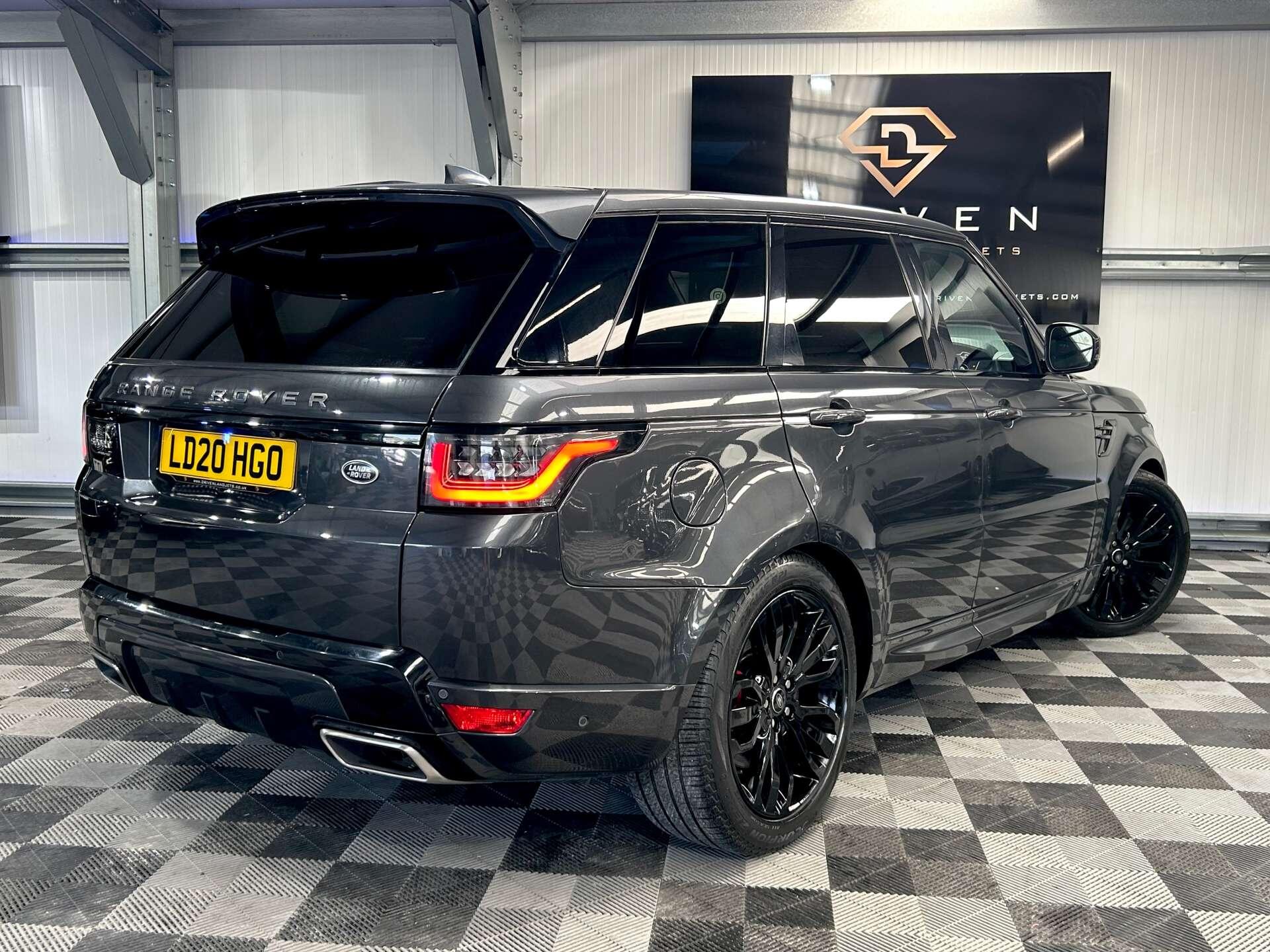Land Rover Range Rover Sport view 3