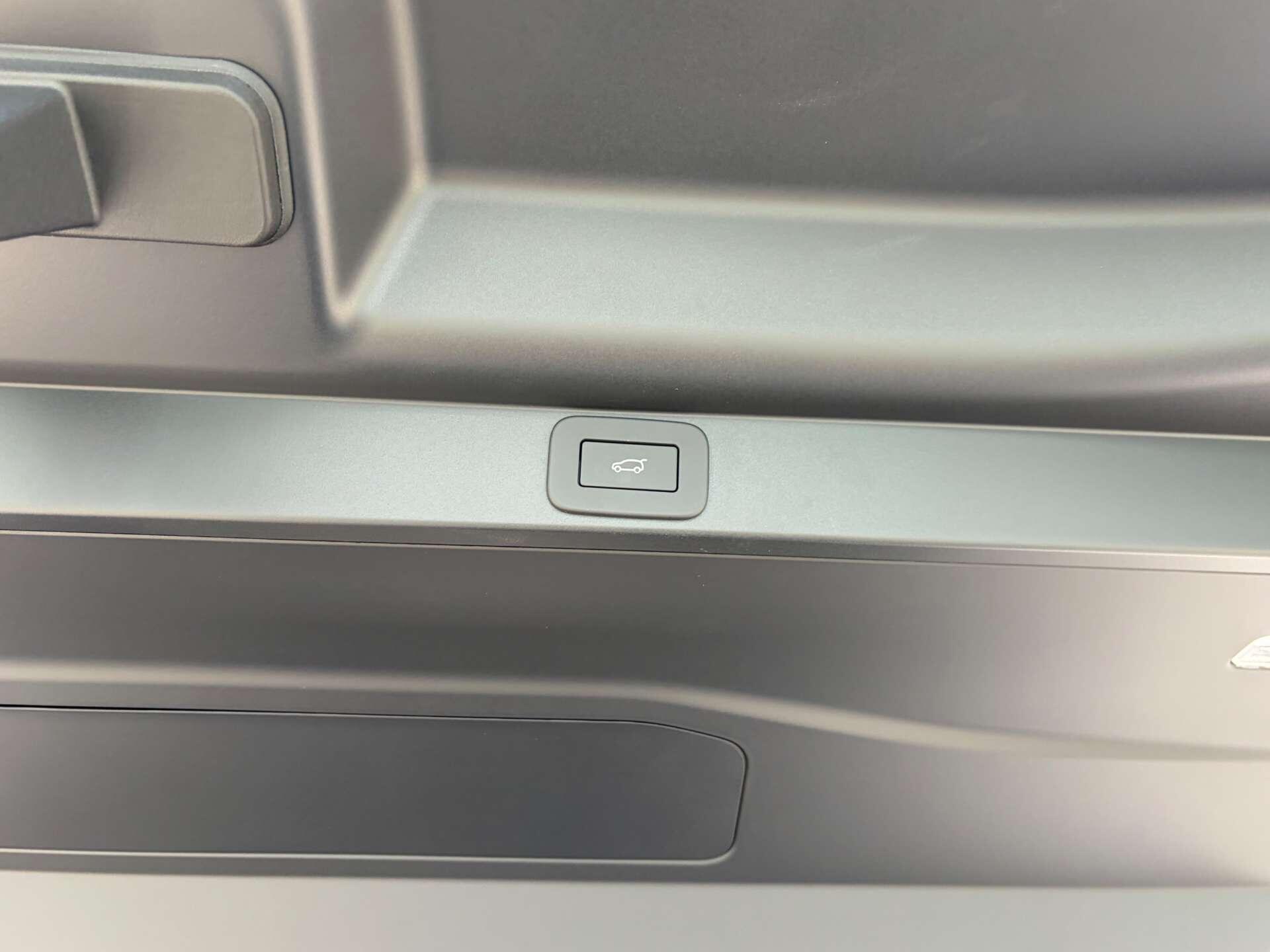 Land Rover Range Rover view 29