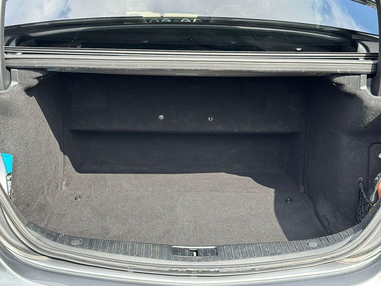 Mercedes-Benz S Class view 21