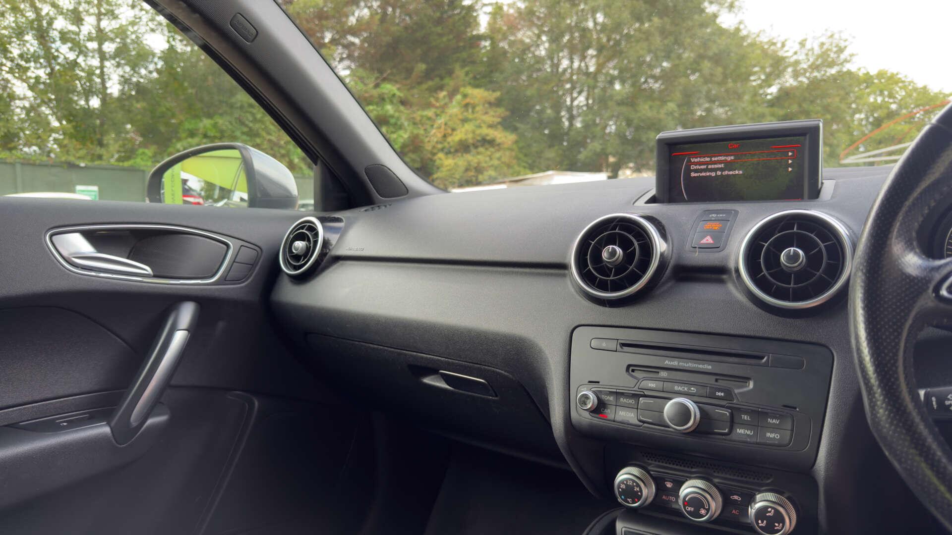 Audi A1 view 31