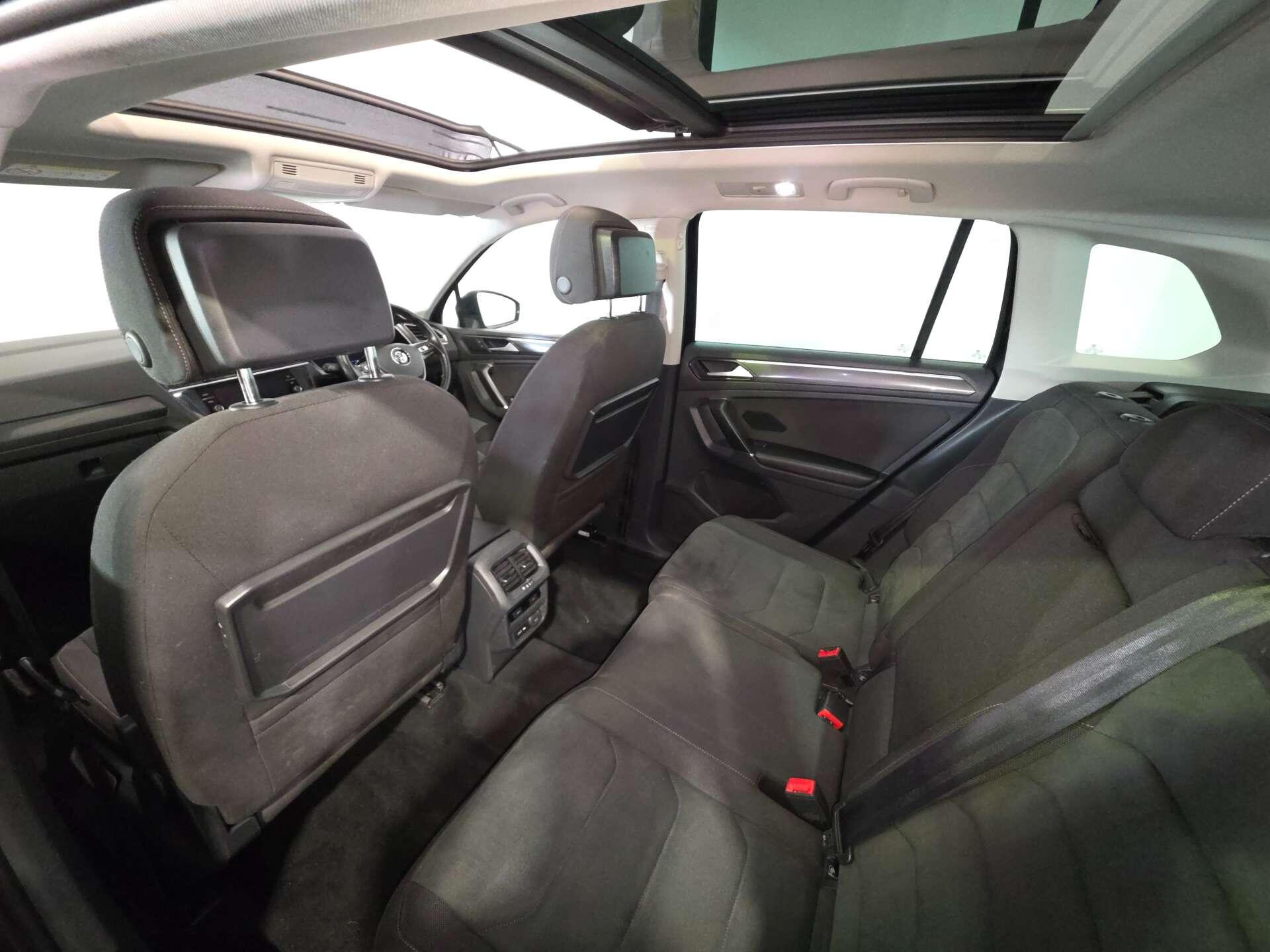 Volkswagen Tiguan view 59