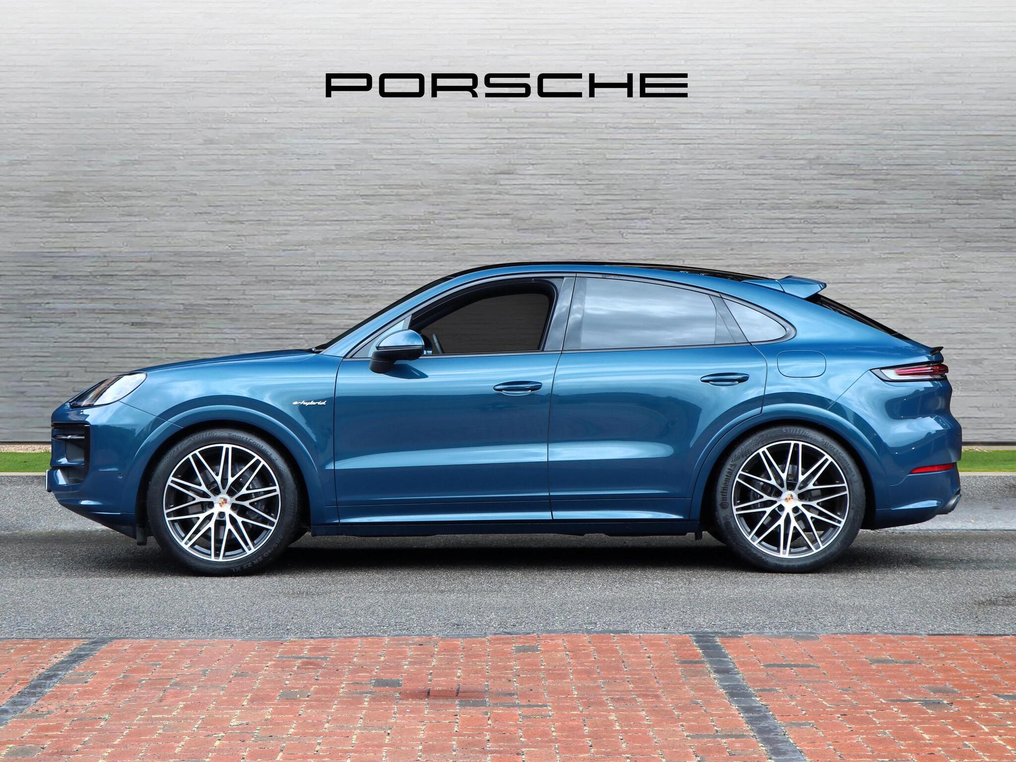 Porsche Cayenne view 6