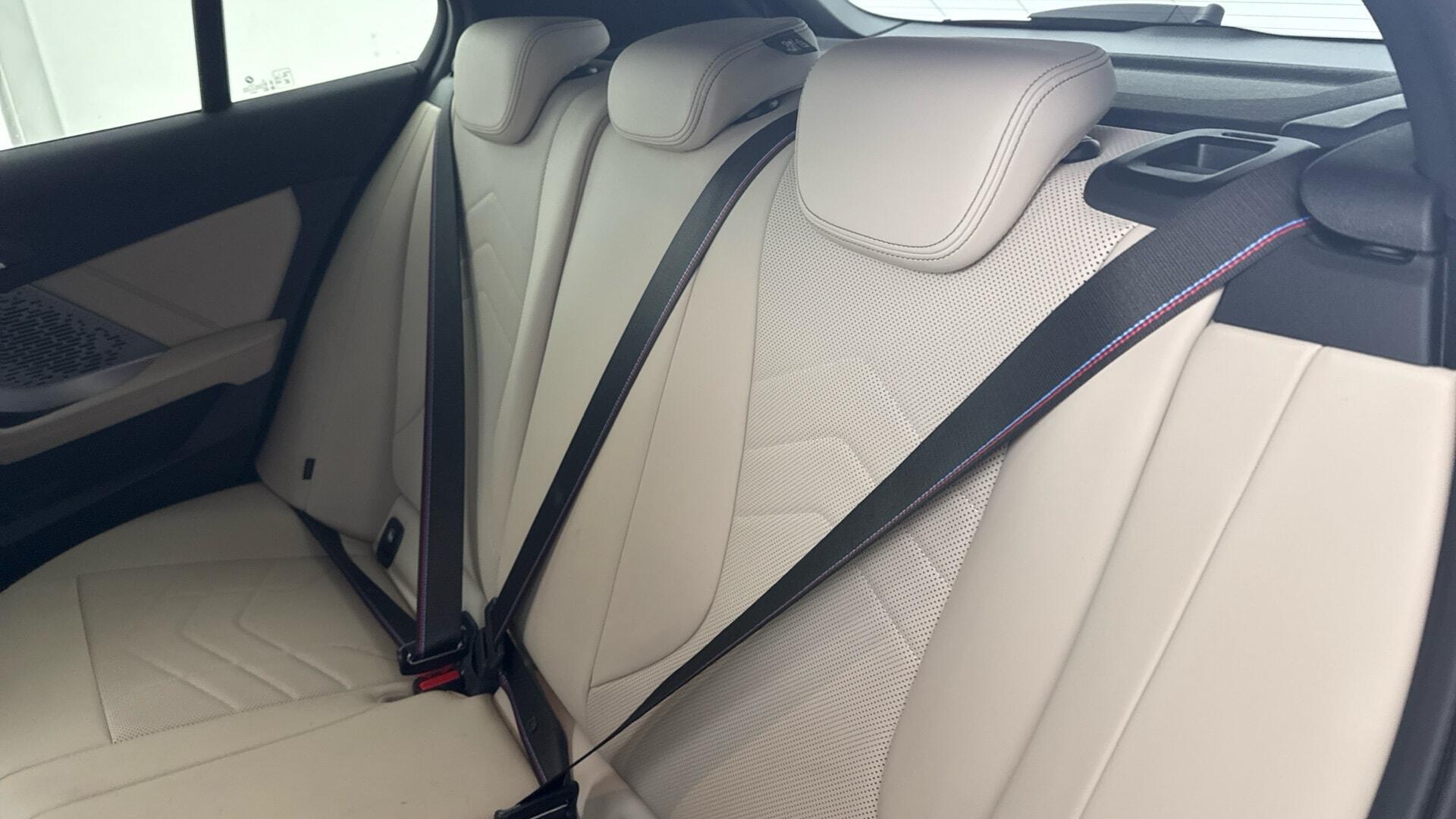 BMW 1 Series view 12