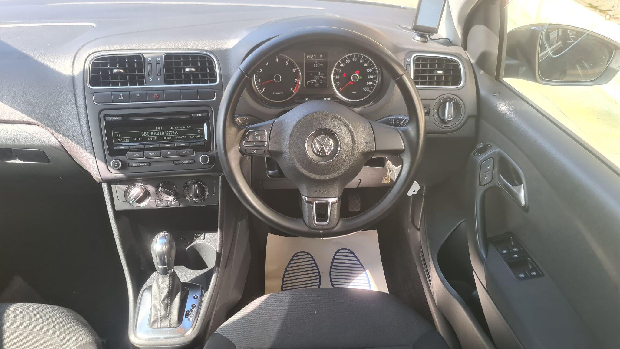 Volkswagen Polo view 12