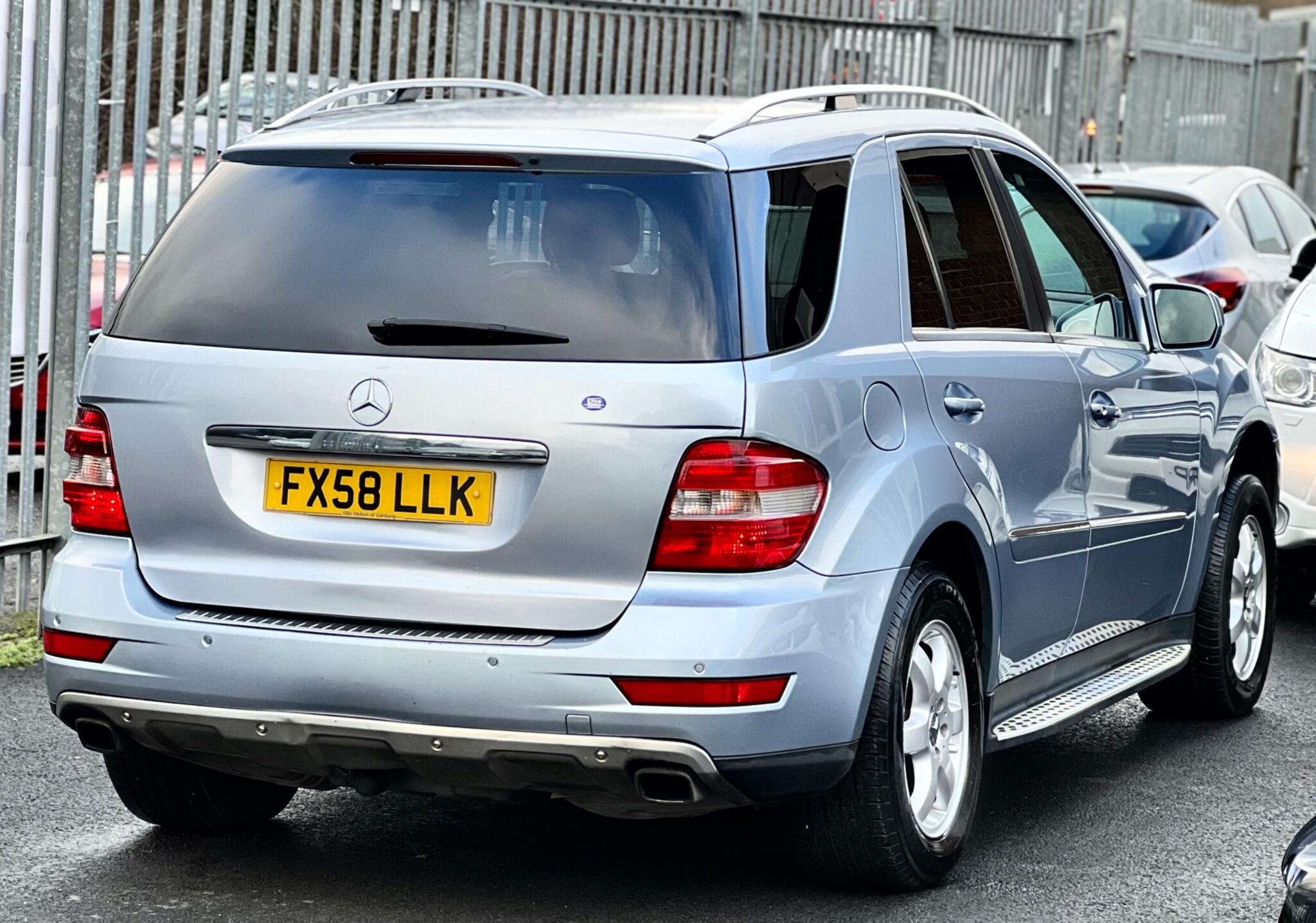 2009 Mercedes-Benz M Class image 12