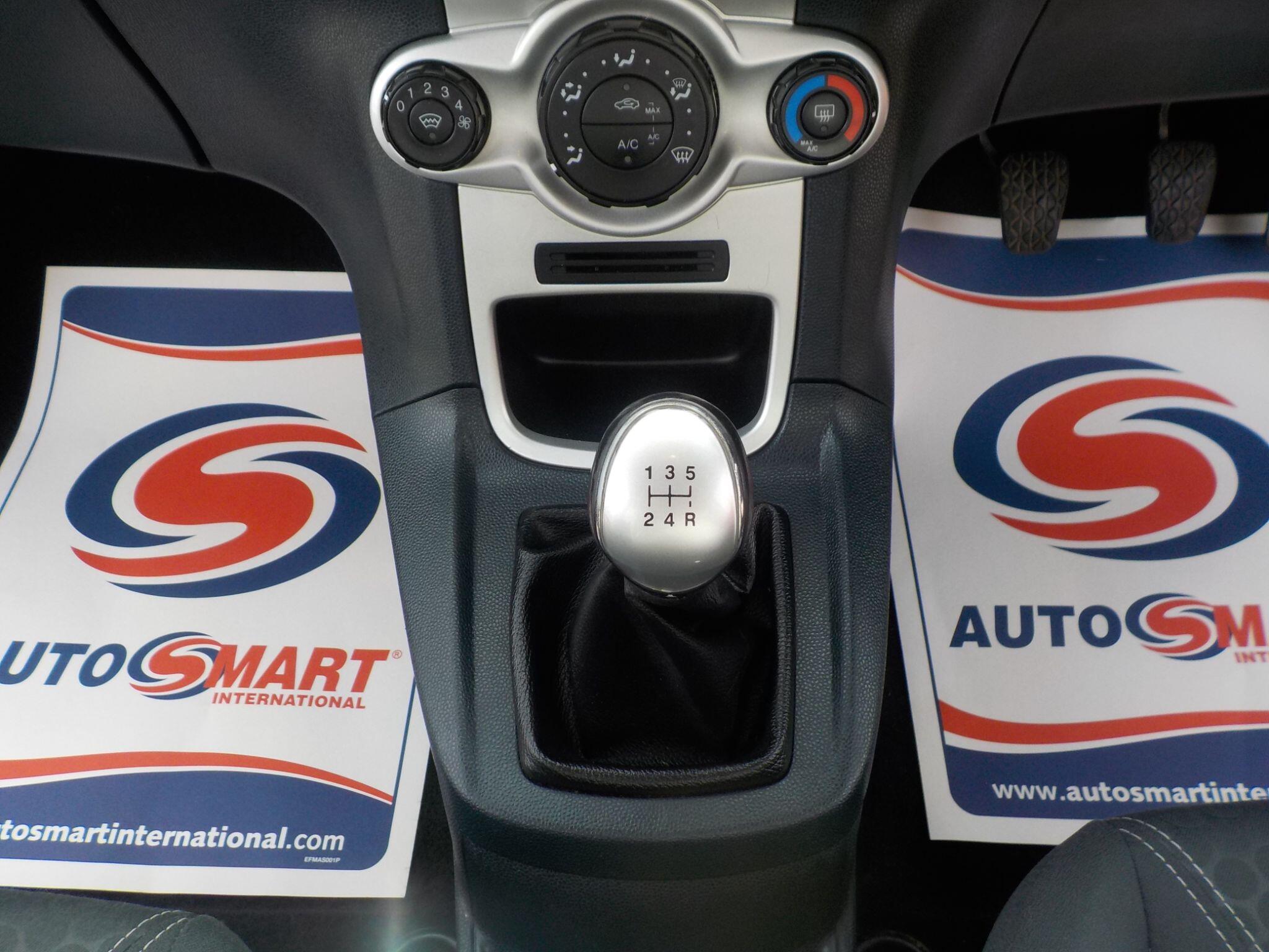 Ford Fiesta 1.4 Zetec 5dr