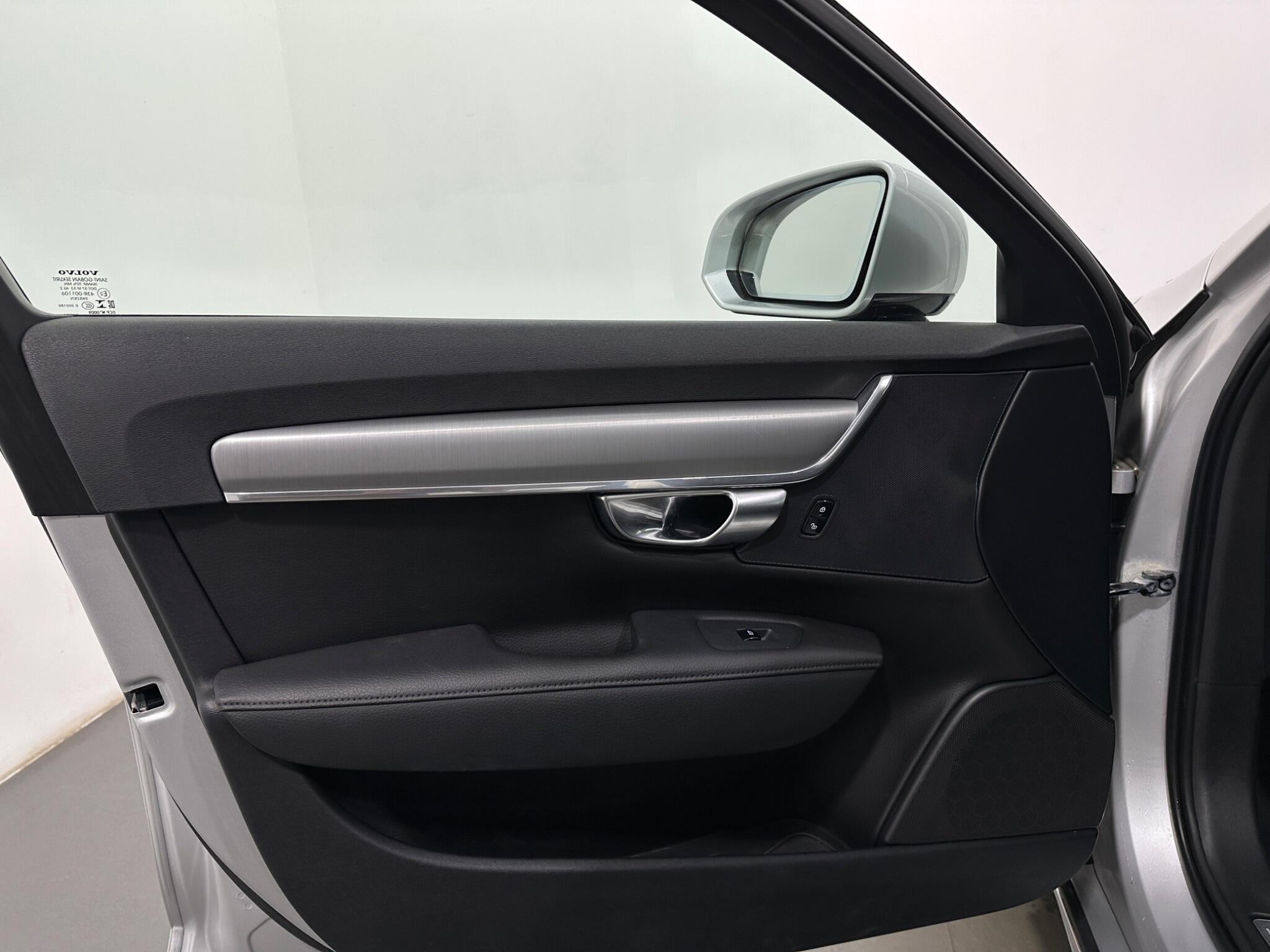 Volvo V90 view 36