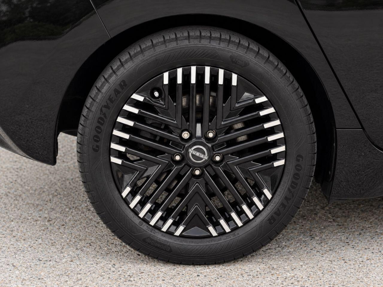 Nissan Leaf view 10