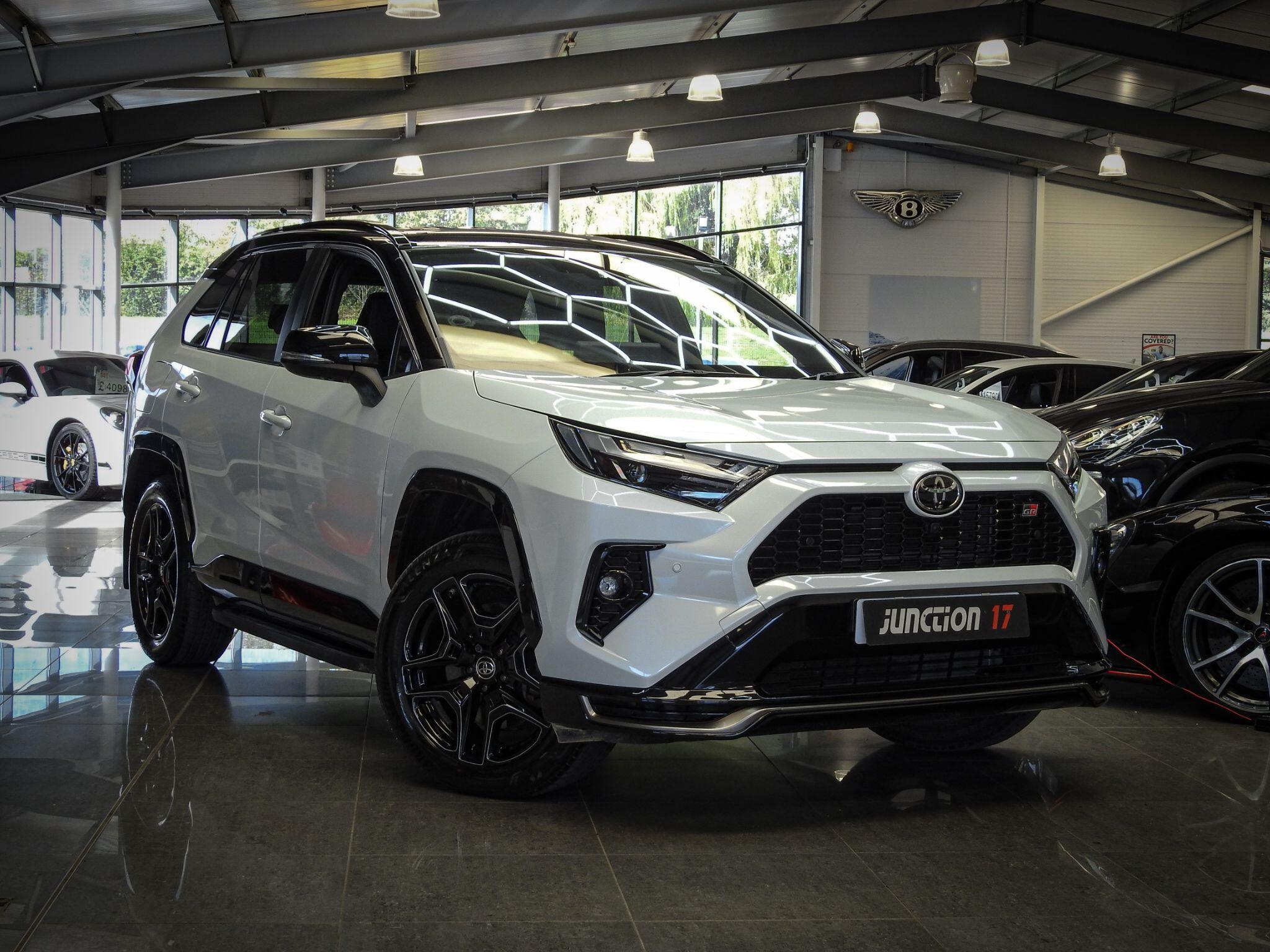 2025 Toyota Rav4 in White for sale