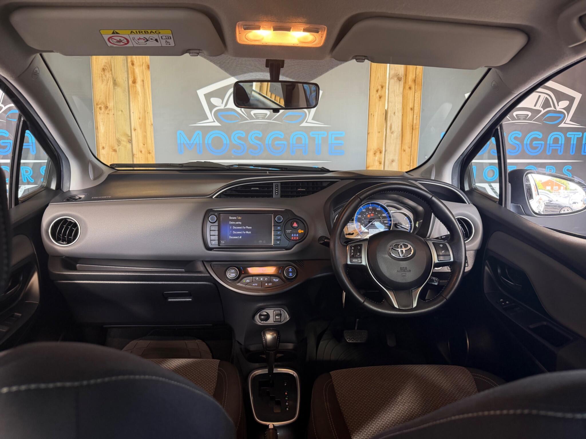 Toyota Yaris view 19