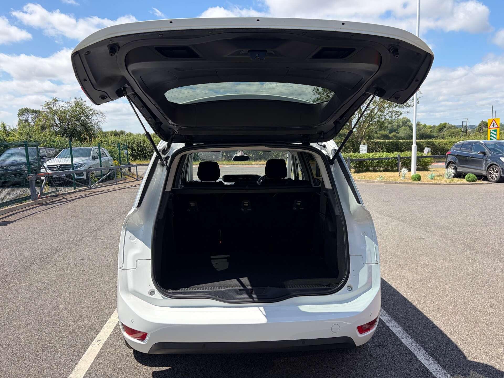 Citroen Grand C4 Spacetourer view 24