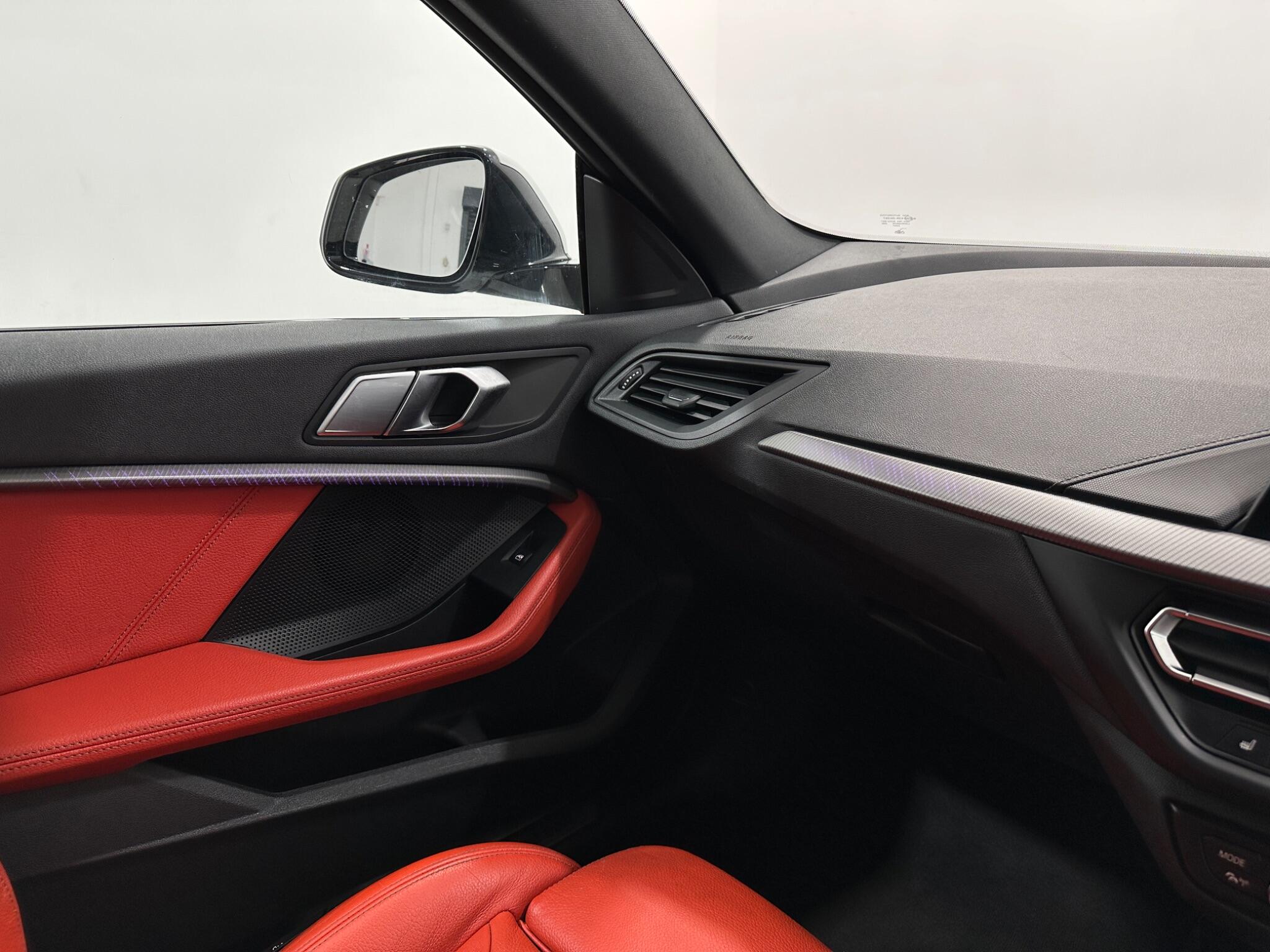 BMW 2 Series view 28