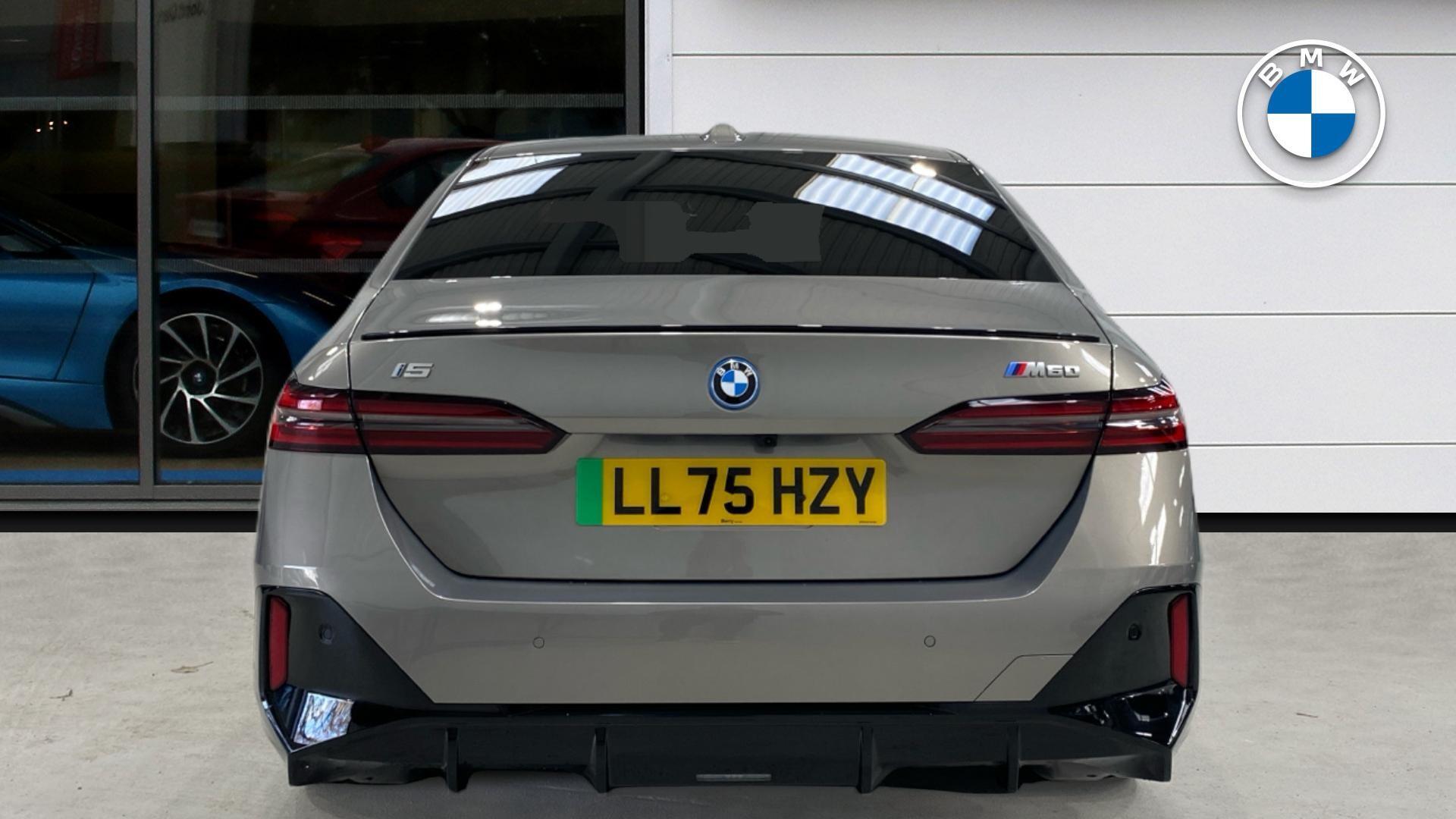 BMW i5 view 15