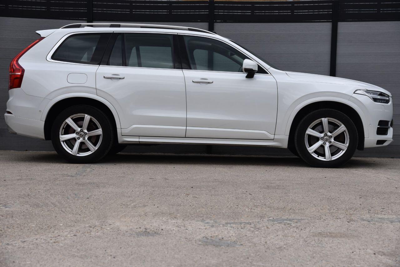 Volvo XC90 view 7