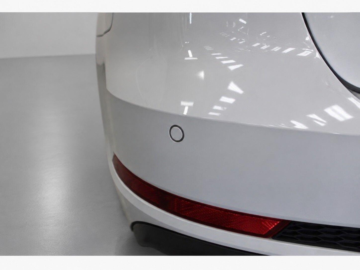 Audi A4 view 17