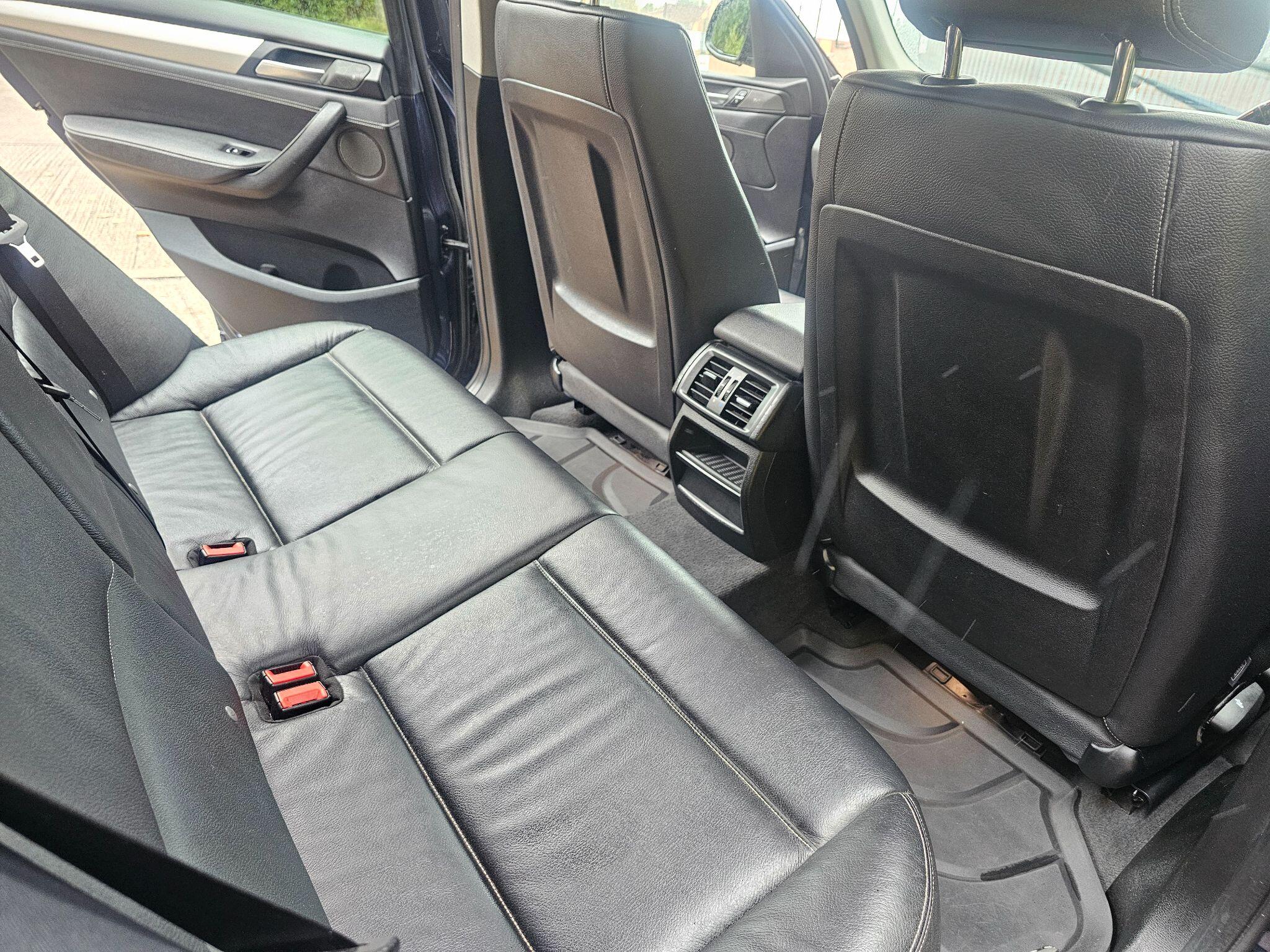 BMW X3 view 18