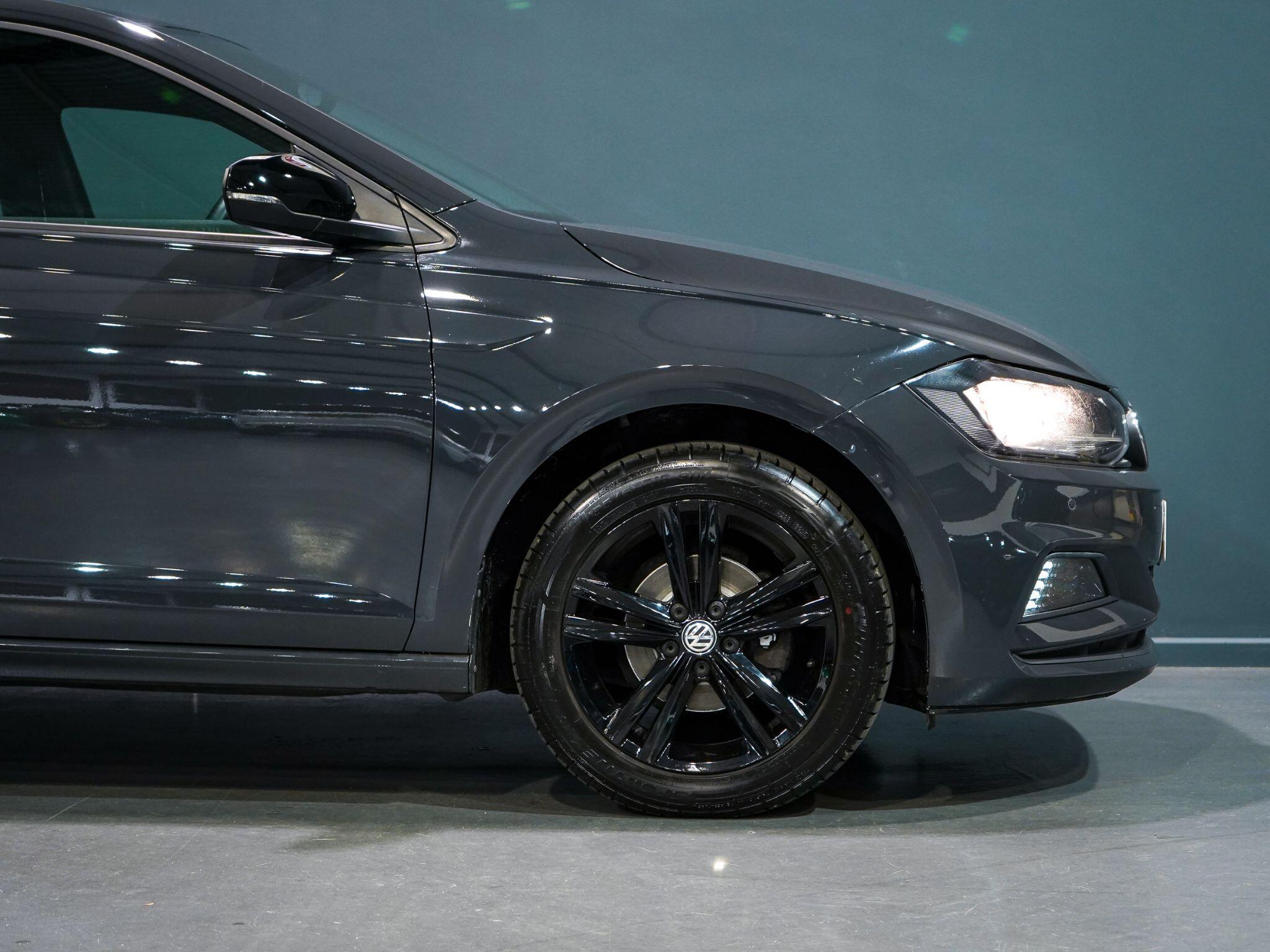 Volkswagen Polo view 22