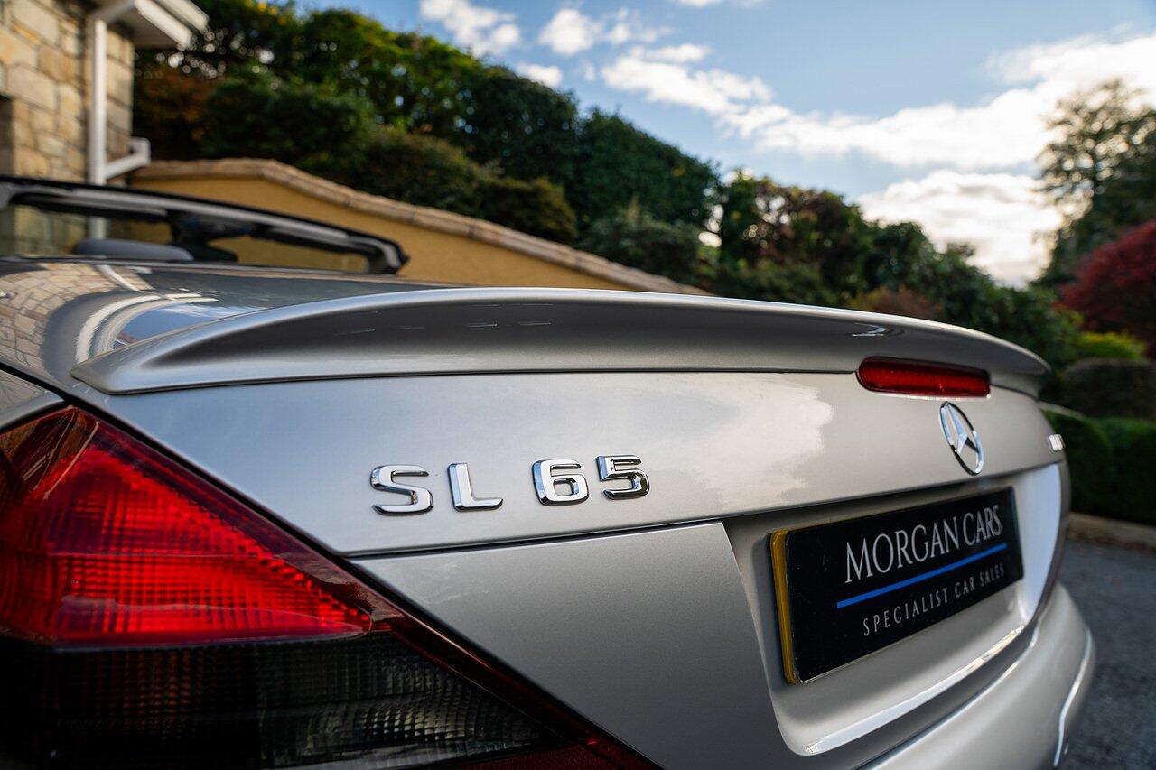 Mercedes-Benz SL view 14