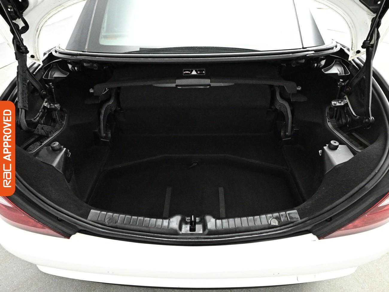 Mercedes-Benz SLK view 13