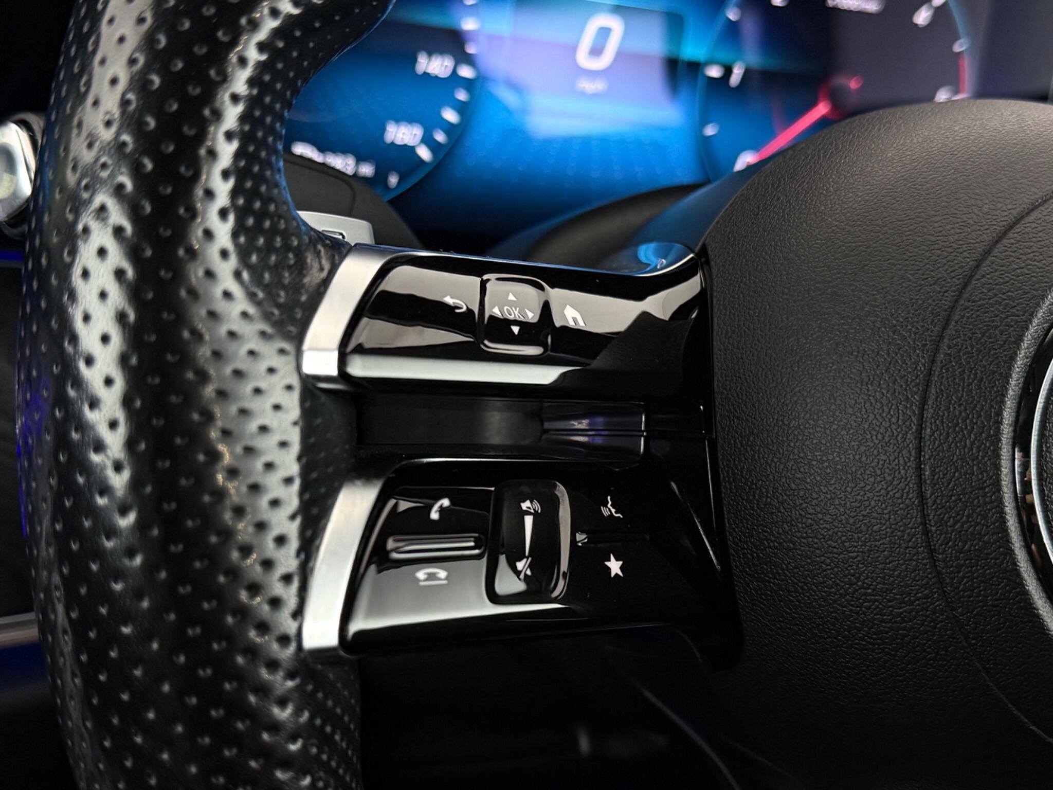 Mercedes-Benz E-Class view 14