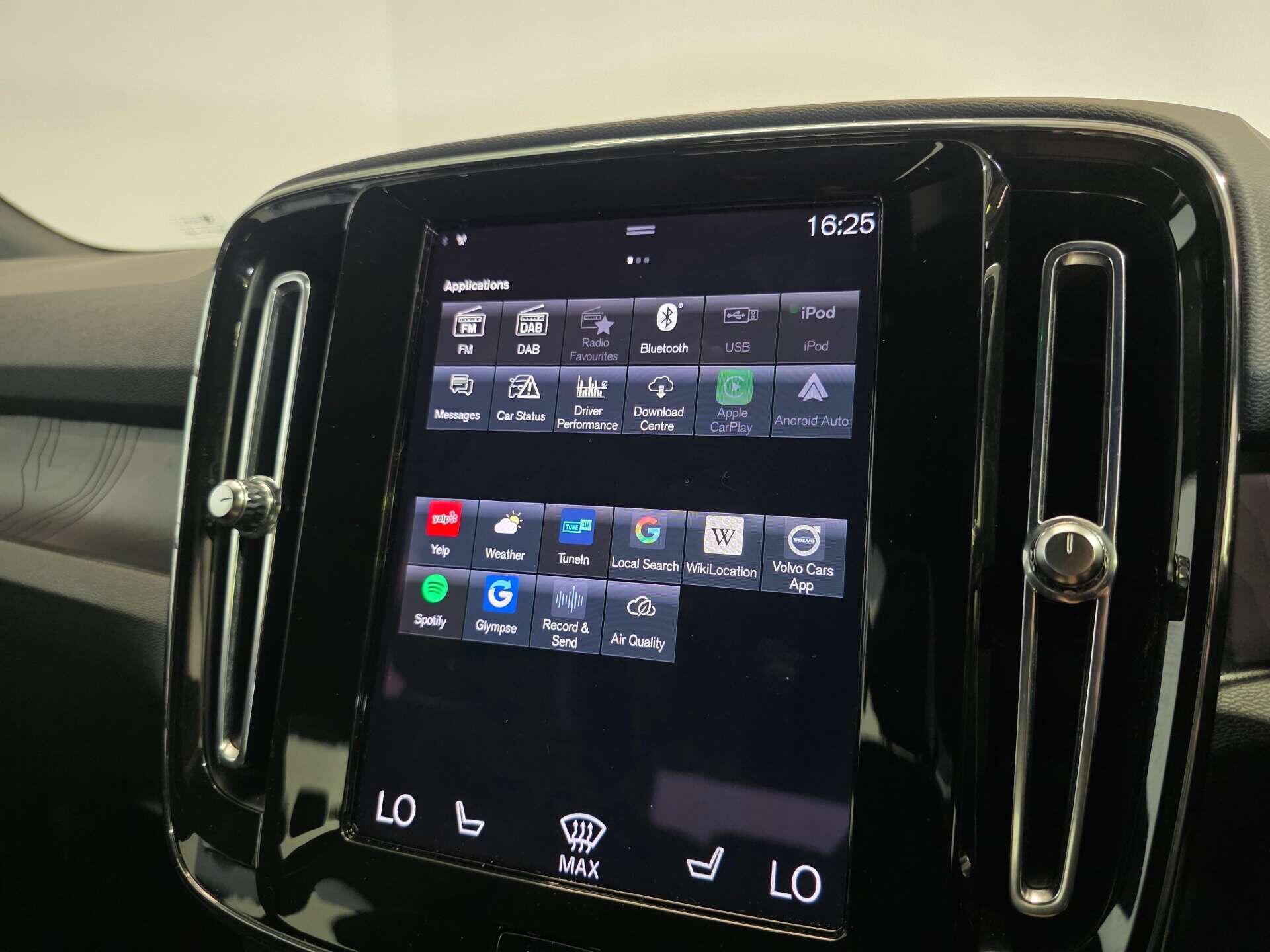 Volvo XC40 view 26