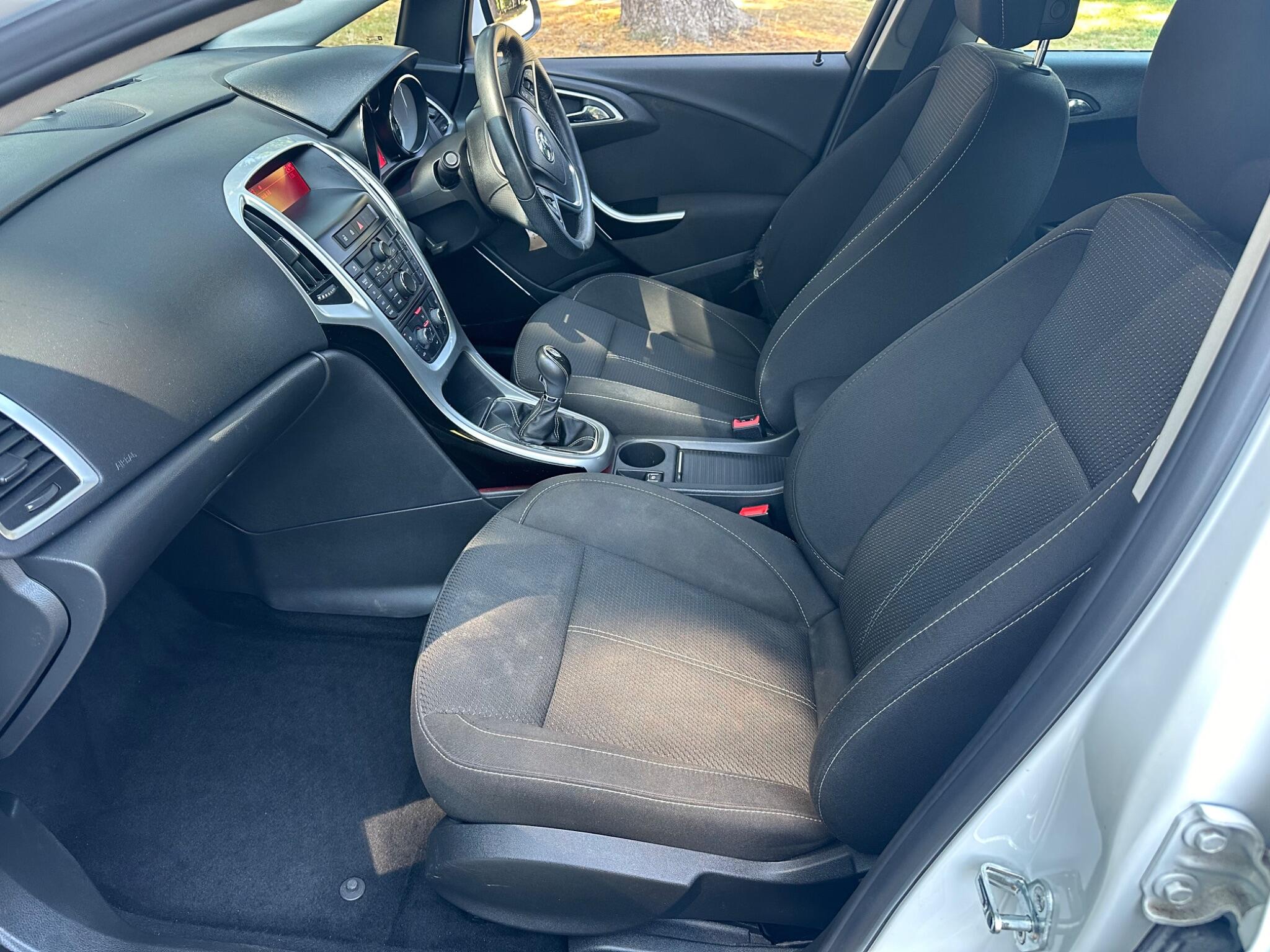 Vauxhall Astra view 27
